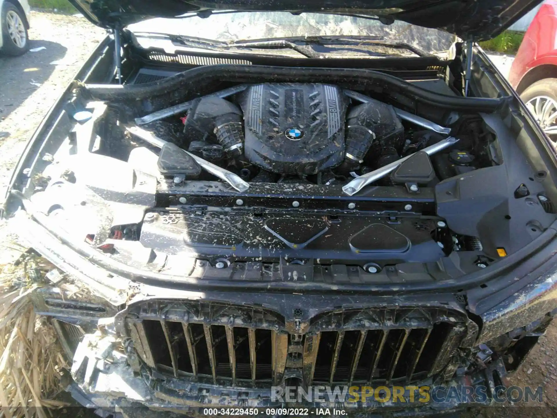 10 Photograph of a damaged car 5UXCX6C03N9C70609 BMW X7 2022