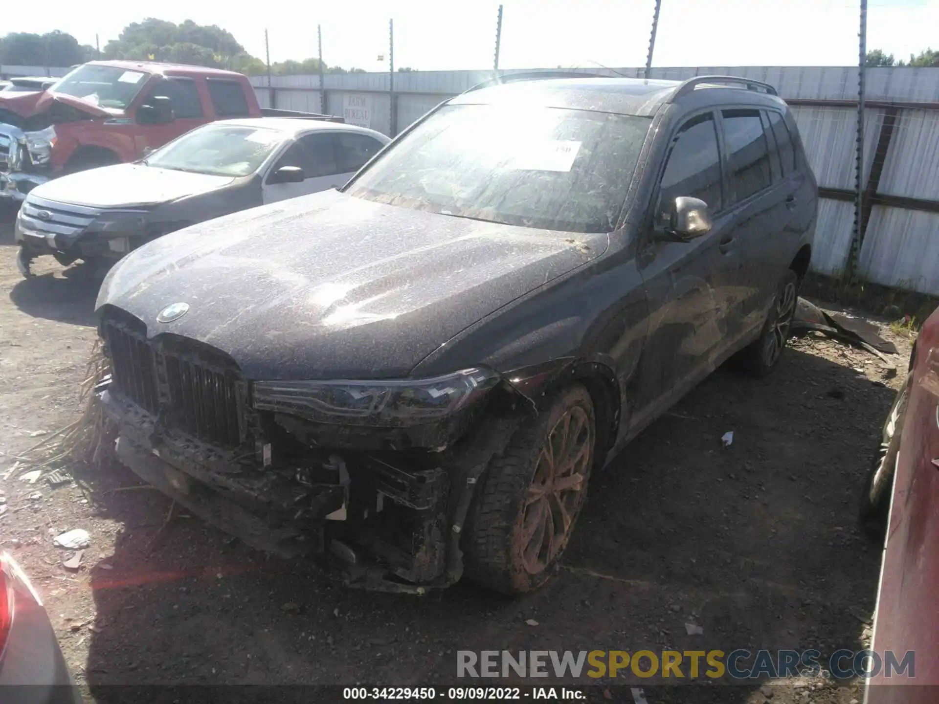 2 Photograph of a damaged car 5UXCX6C03N9C70609 BMW X7 2022