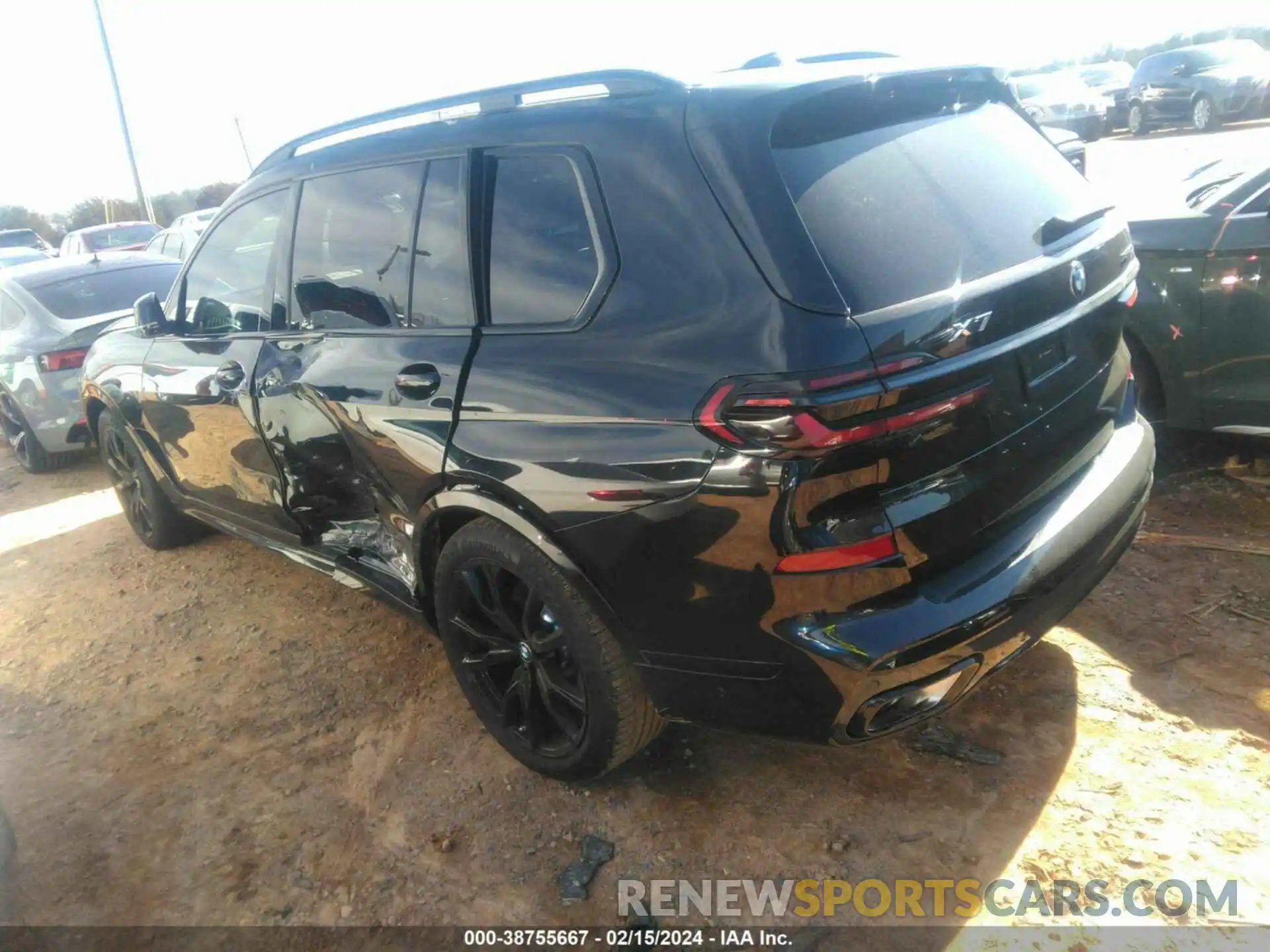 3 Photograph of a damaged car 5UX23EM04R9U24344 BMW X7 2024