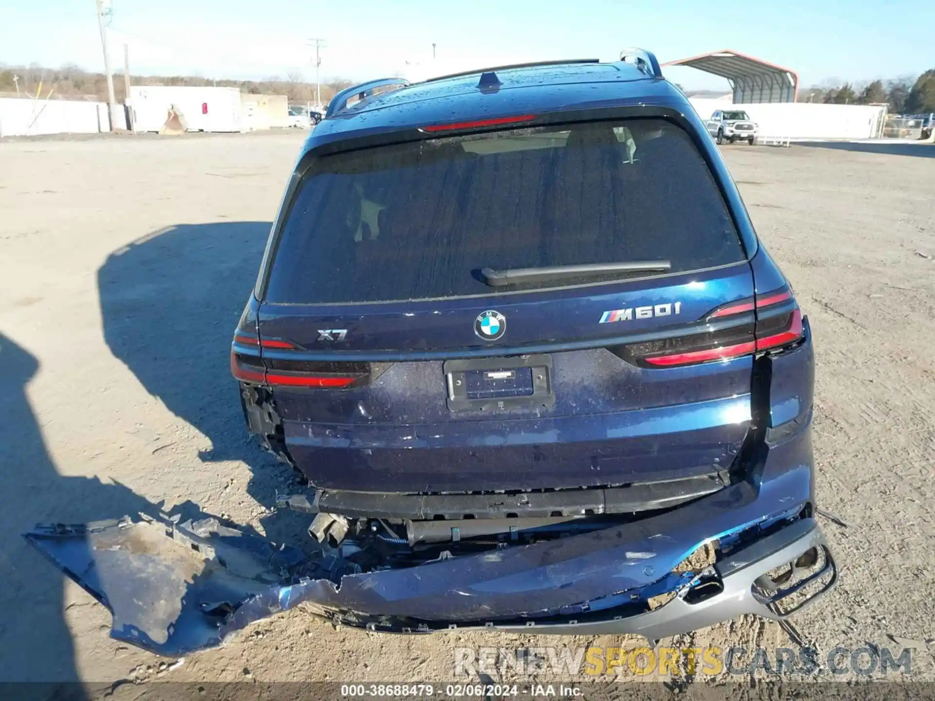 17 Фотография поврежденного автомобиля 5UX33EM00R9T18784 BMW X7 2024