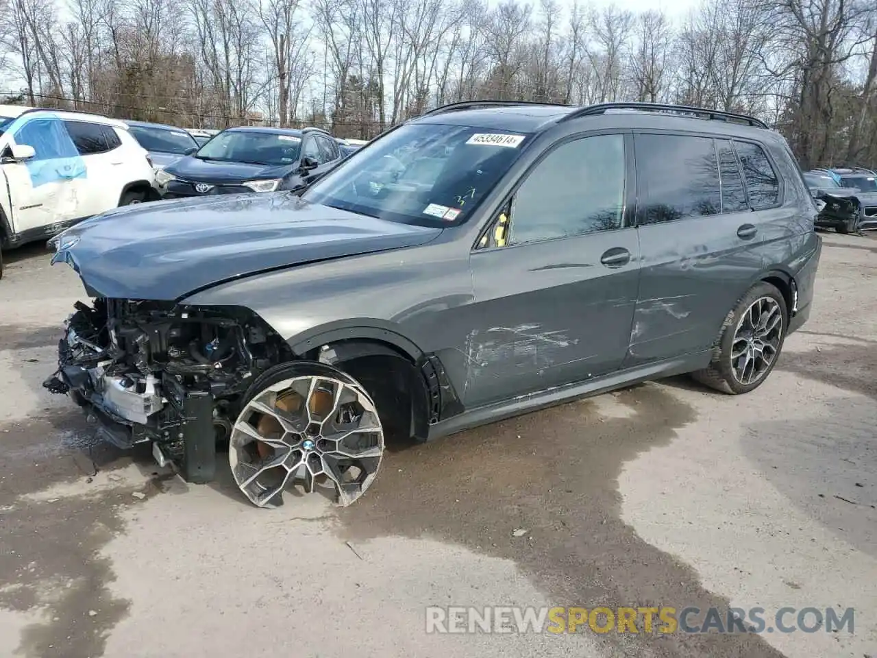 1 Photograph of a damaged car 5UX33EM05R9T83226 BMW X7 M60I 2024