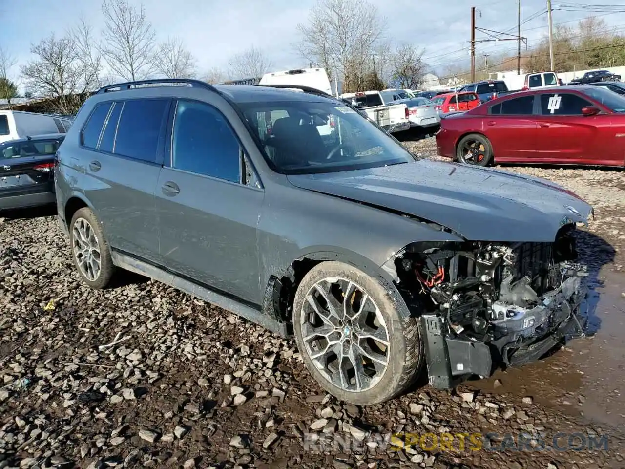 4 Photograph of a damaged car 5UX33EM05R9T83226 BMW X7 M60I 2024