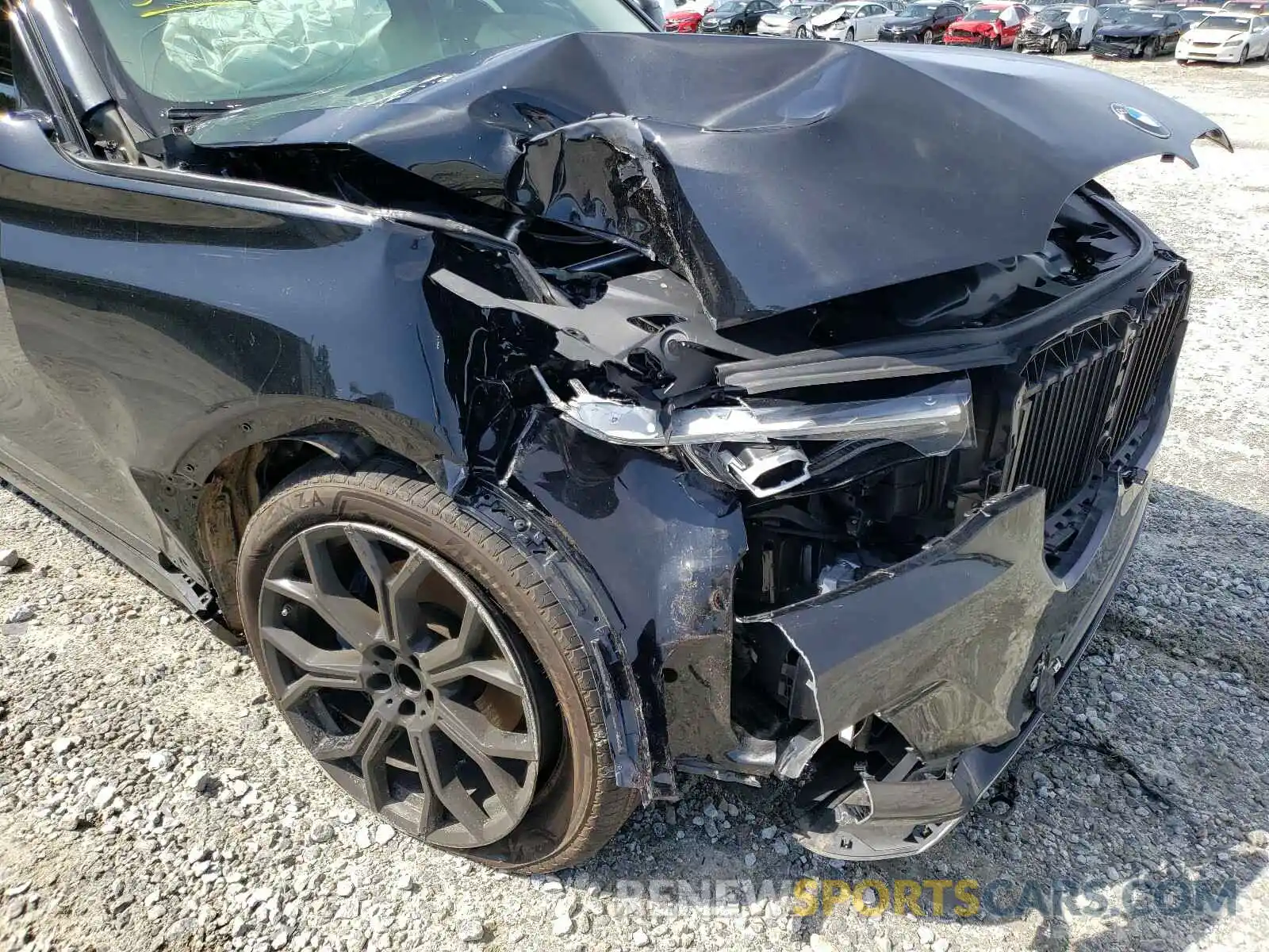 9 Photograph of a damaged car 5UXCW2C56KLB44363 BMW X7 XDRIVE4 2019
