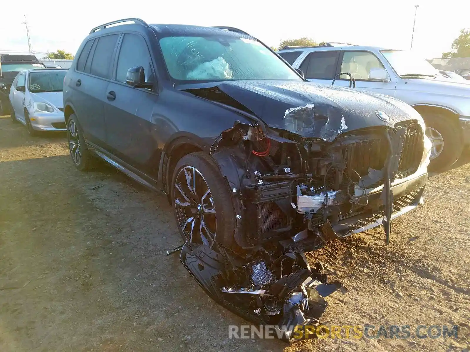 1 Photograph of a damaged car 5UXCW2C57KL088690 BMW X7 XDRIVE4 2019