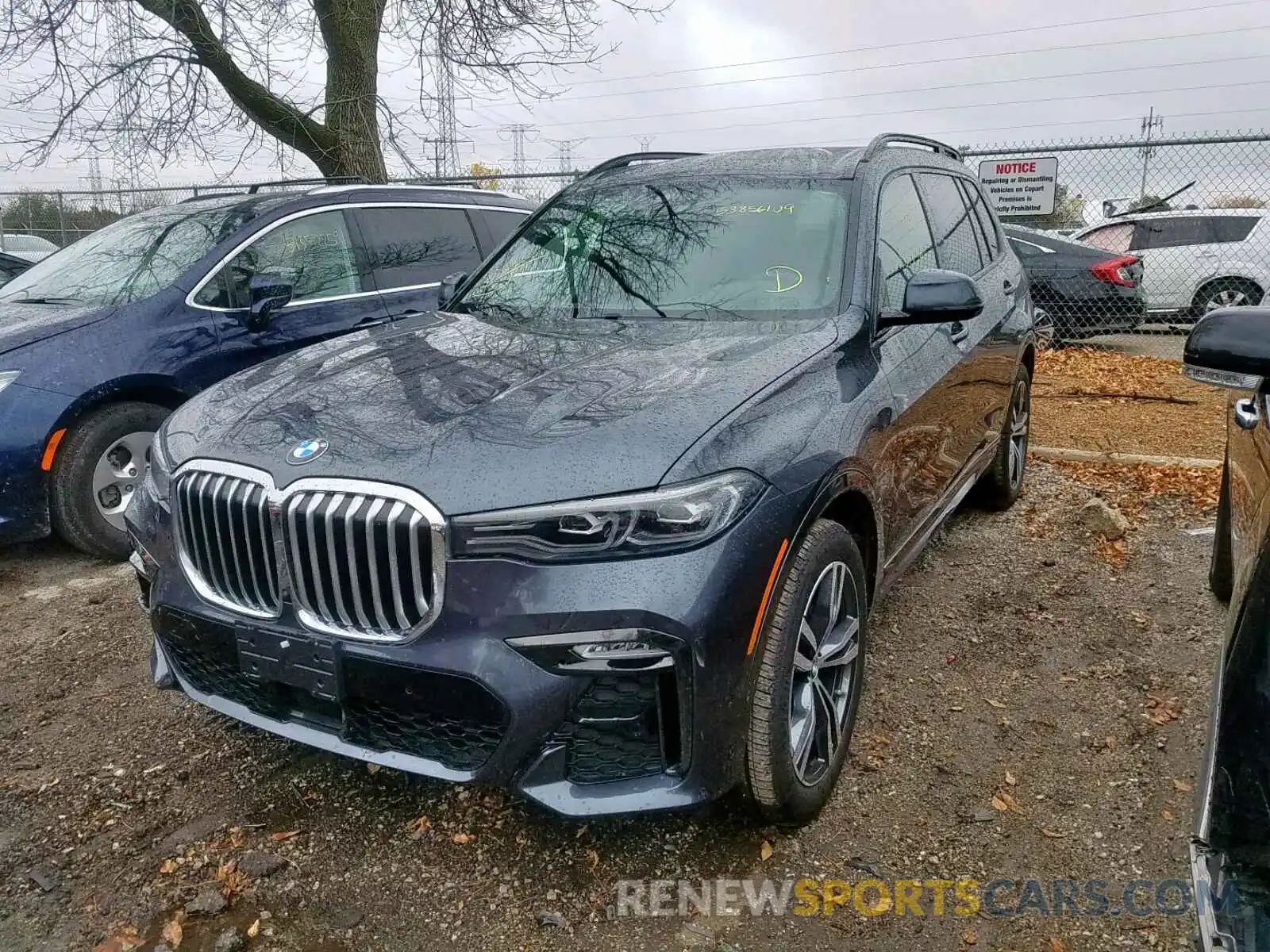 2 Photograph of a damaged car 5UXCW2C58KLB44090 BMW X7 XDRIVE4 2019
