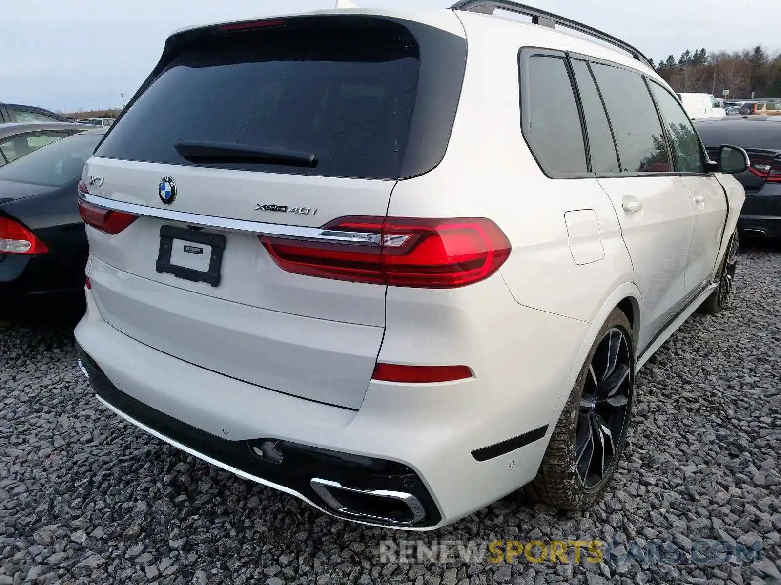 4 Photograph of a damaged car 5UXCW2C59KL084317 BMW X7 XDRIVE4 2019