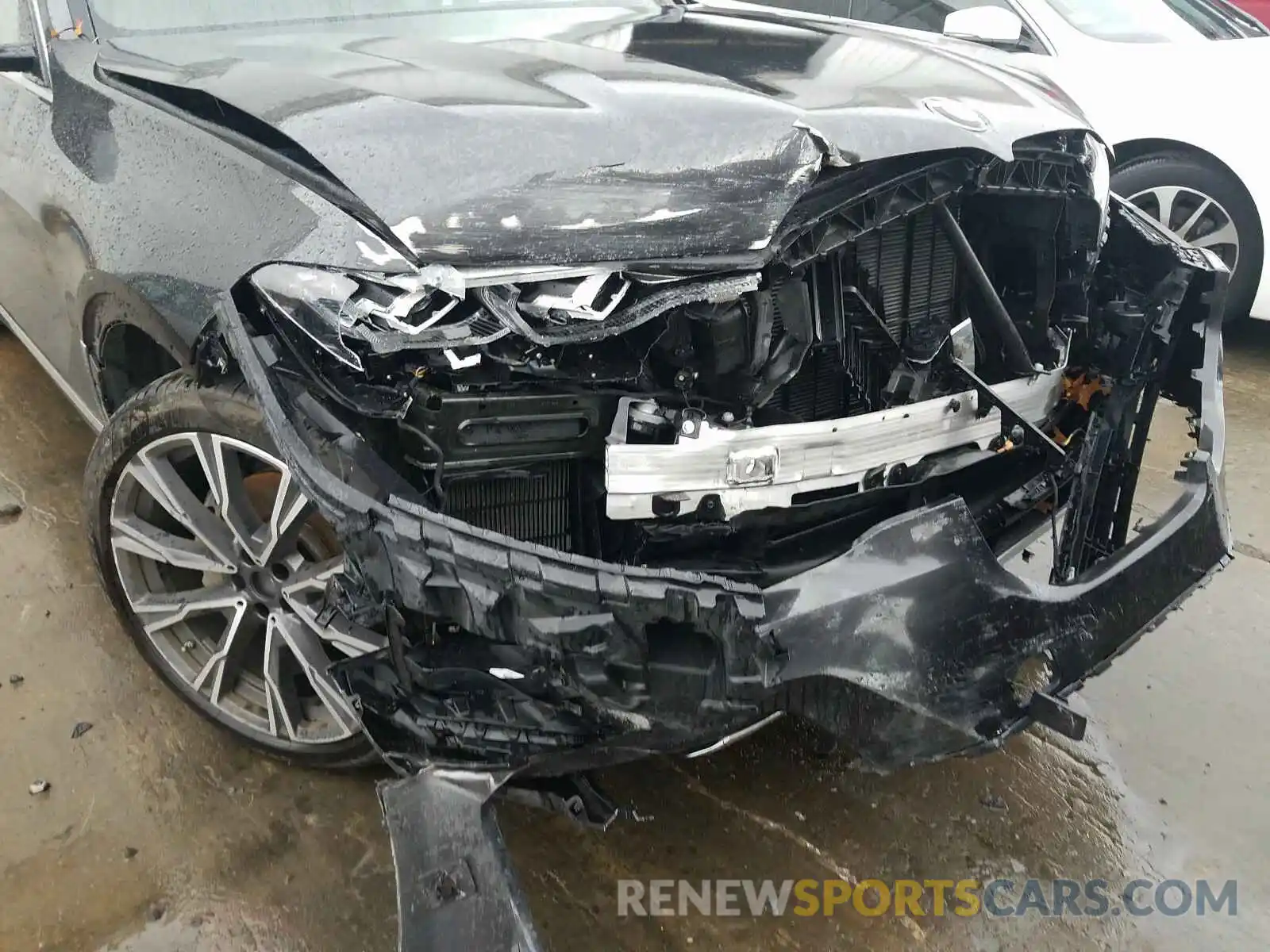 9 Photograph of a damaged car 5UXCW2C02L9A02031 BMW X7 XDRIVE4 2020