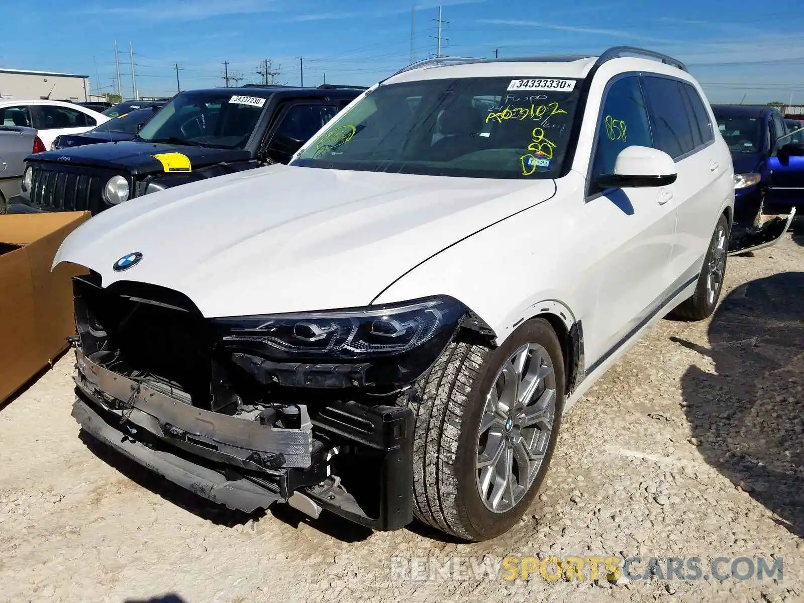 2 Photograph of a damaged car 5UXCW2C04L9A03102 BMW X7 XDRIVE4 2020