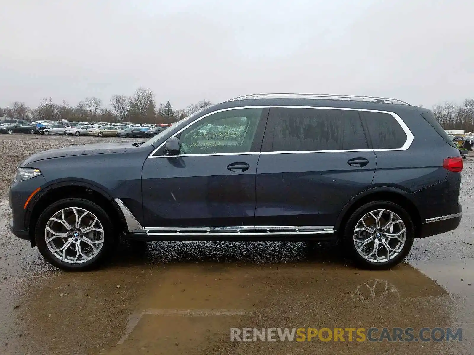 9 Photograph of a damaged car 5UXCW2C06L9A03764 BMW X7 XDRIVE4 2020