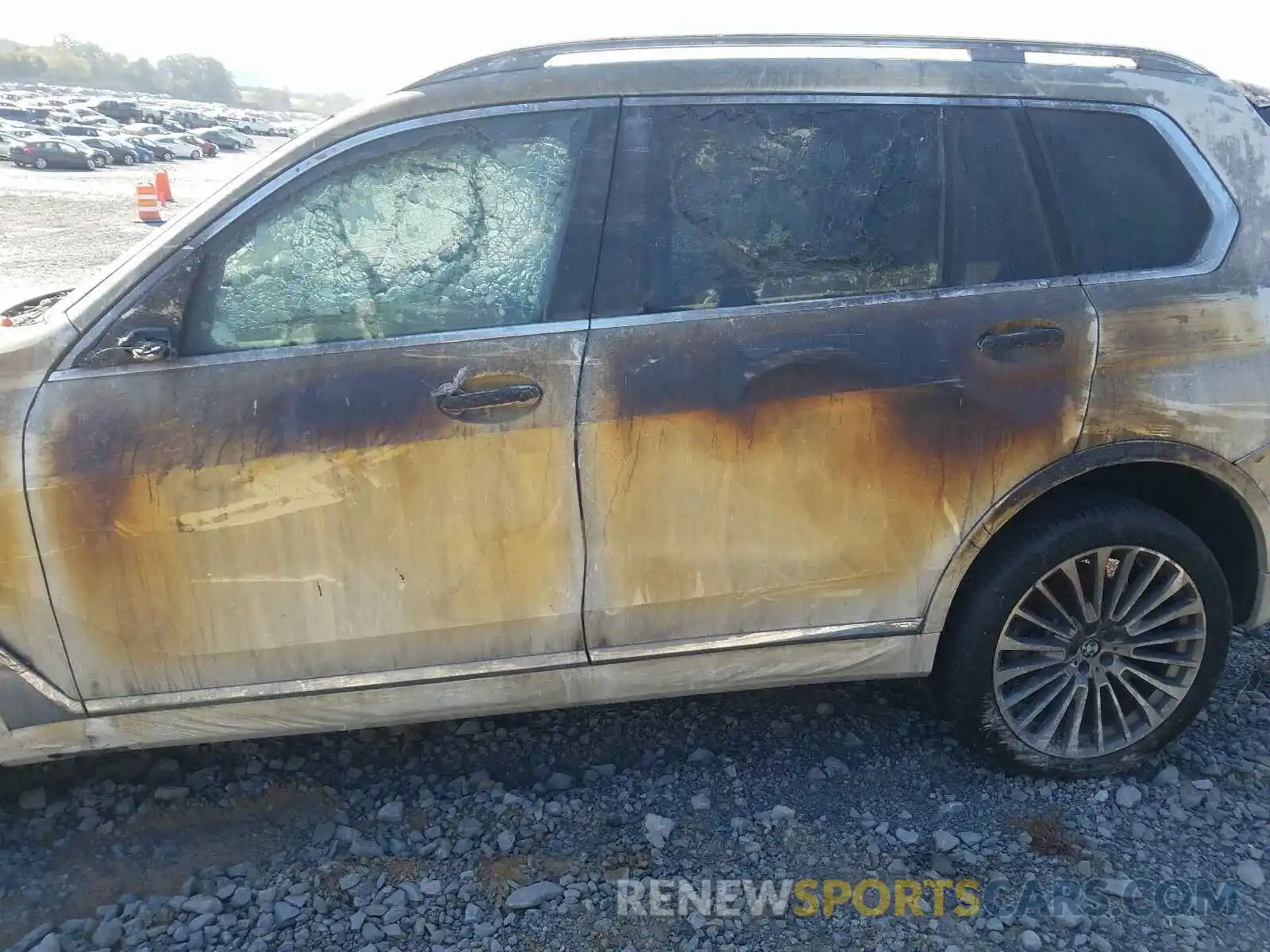 9 Photograph of a damaged car 5UXCW2C0XL9C43254 BMW X7 XDRIVE4 2020