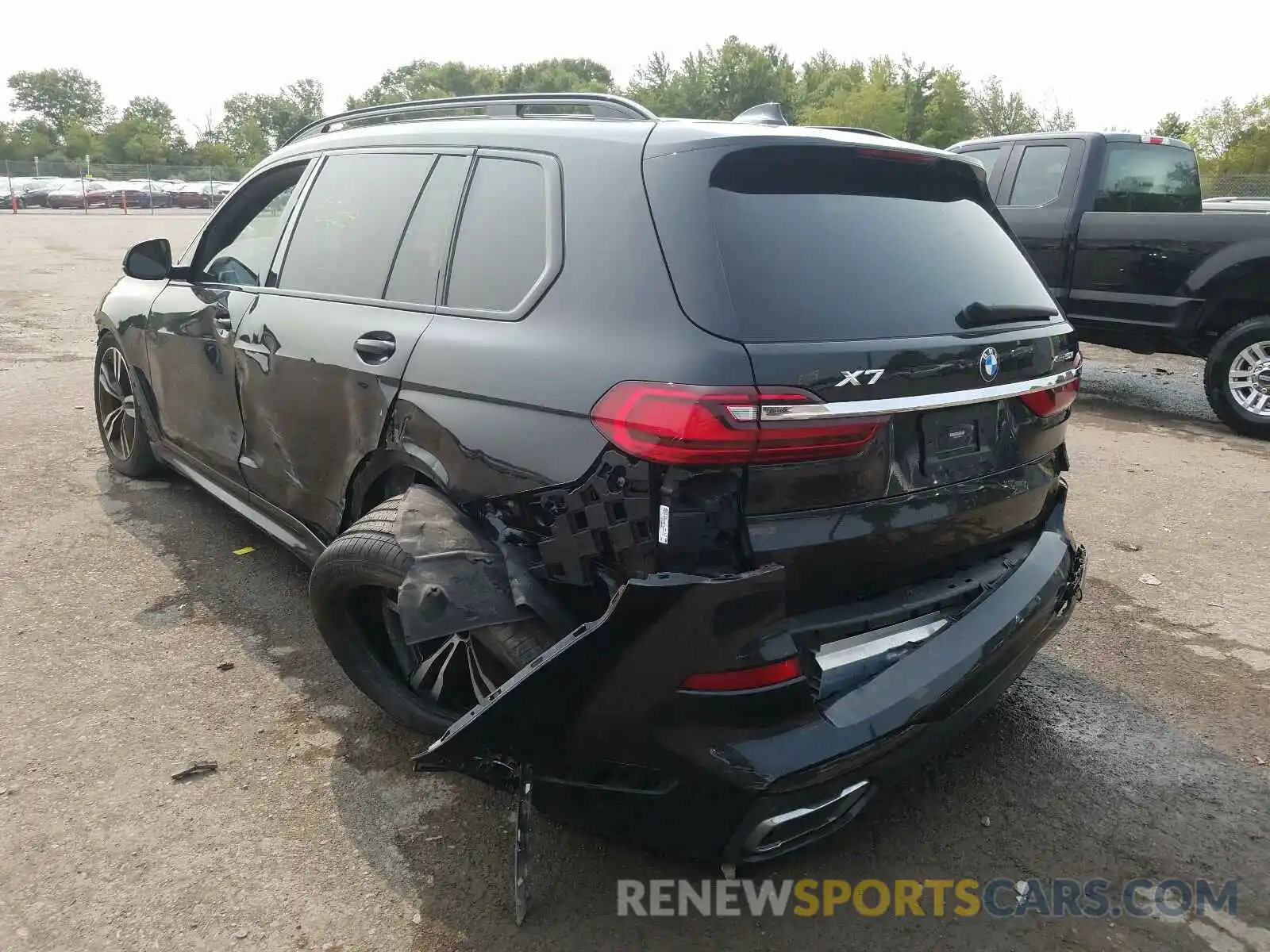 3 Photograph of a damaged car 5UXCX4C57KLB40198 BMW X7 XDRIVE5 2019