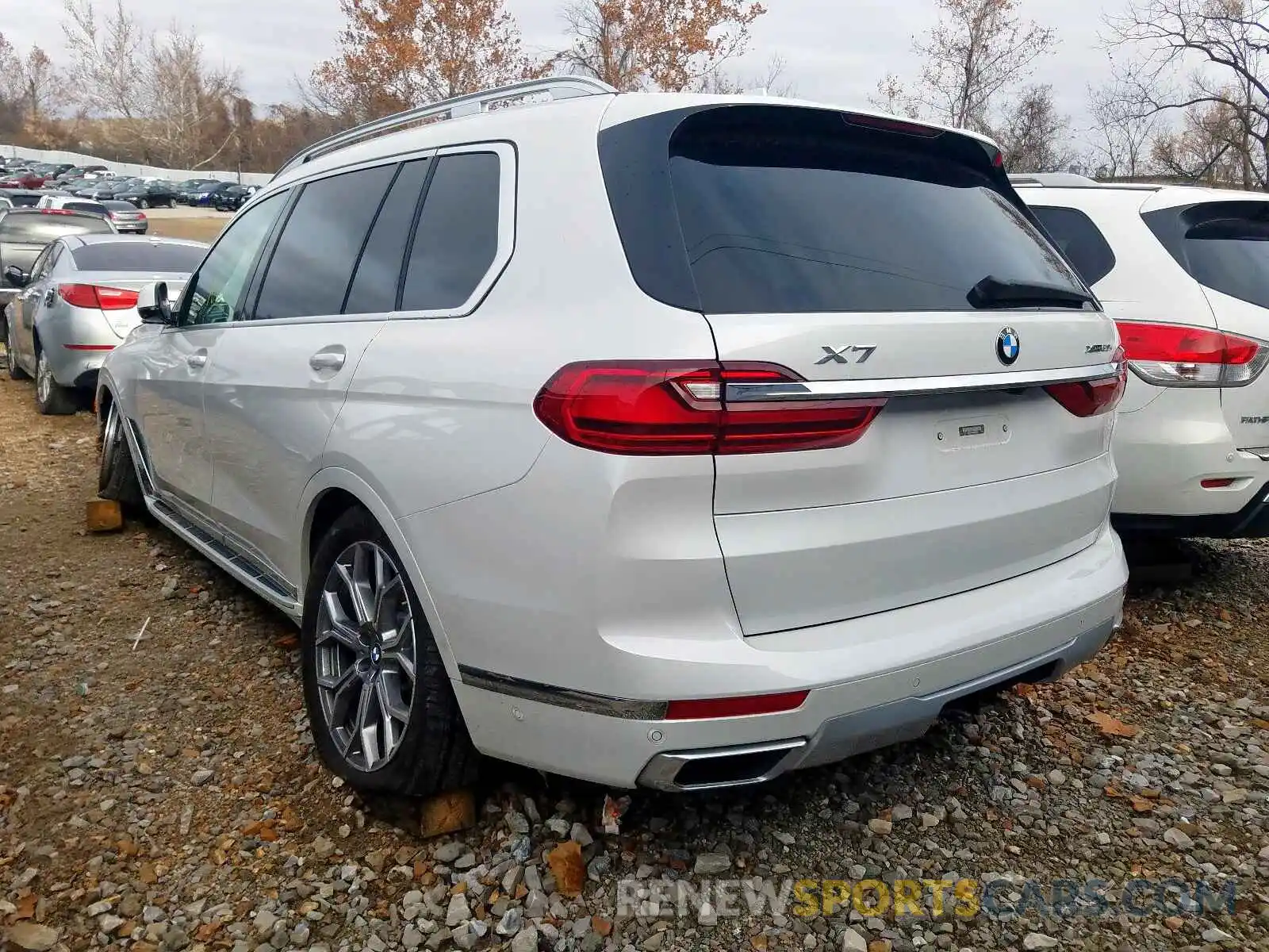 3 Photograph of a damaged car 5UXCX4C58KLS36970 BMW X7 XDRIVE5 2019