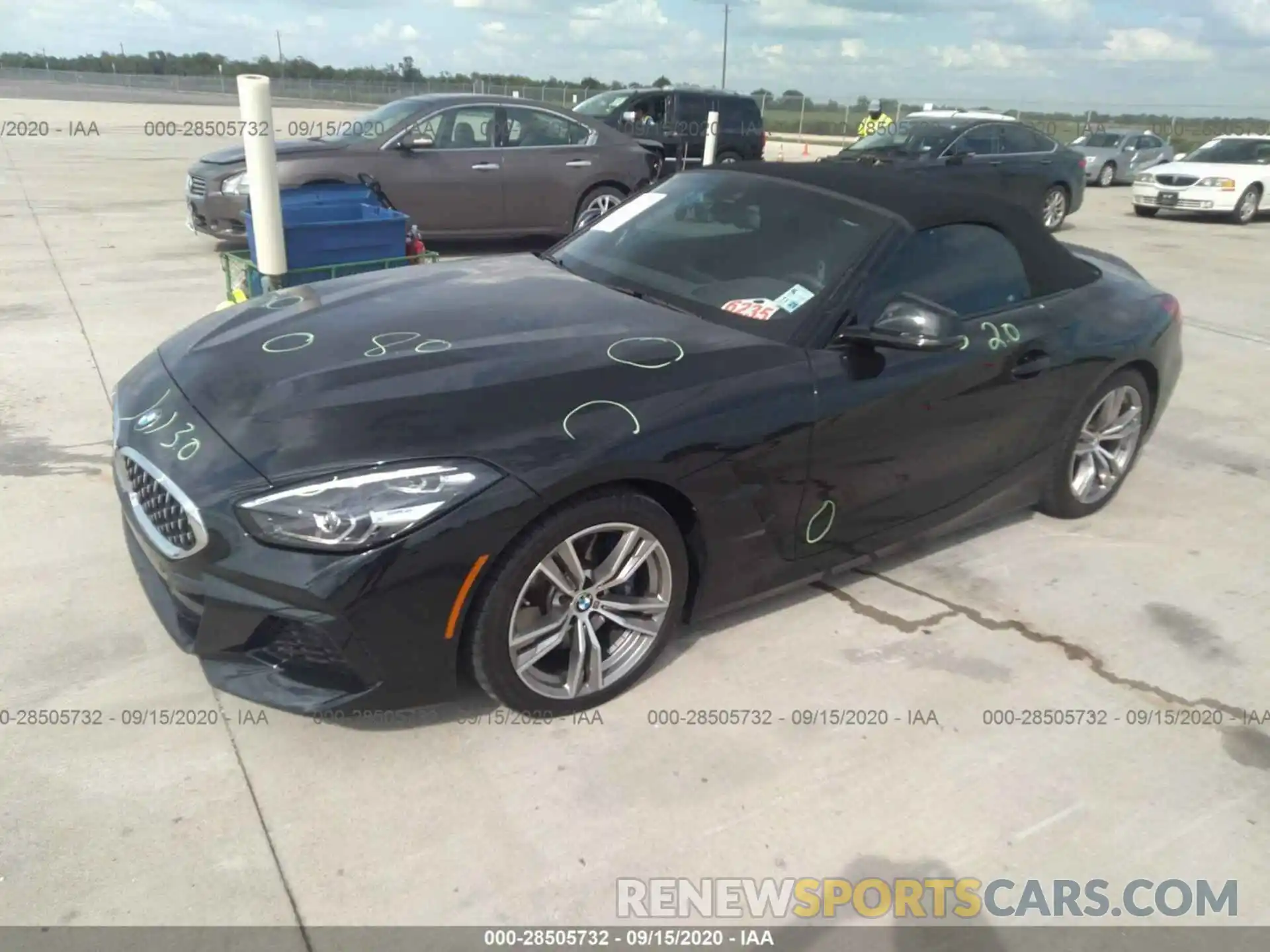 2 Фотография поврежденного автомобиля WBAHF3C52KWW30562 BMW Z4 2019