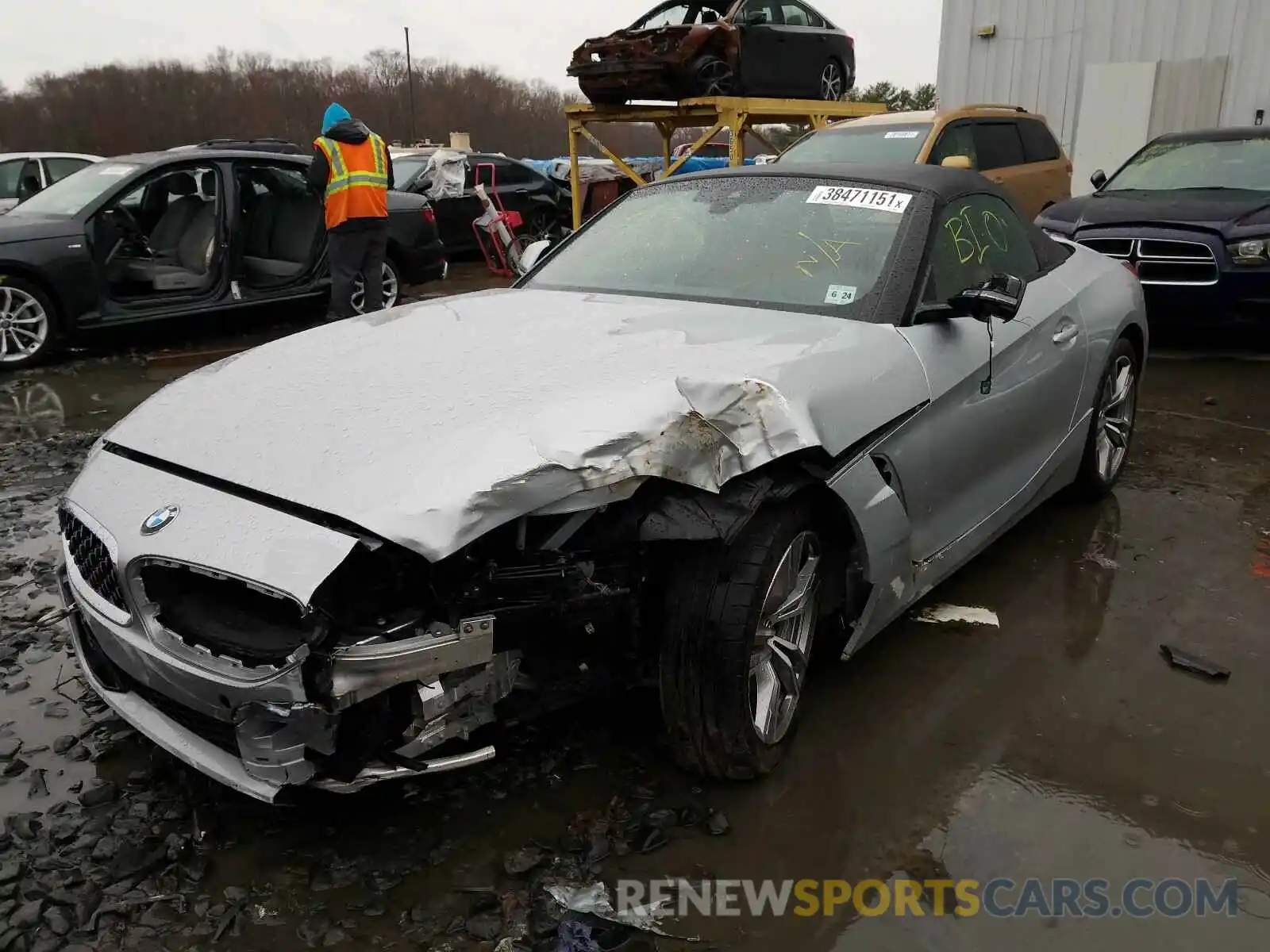 2 Photograph of a damaged car WBAHF3C53KWW44924 BMW Z4 2019