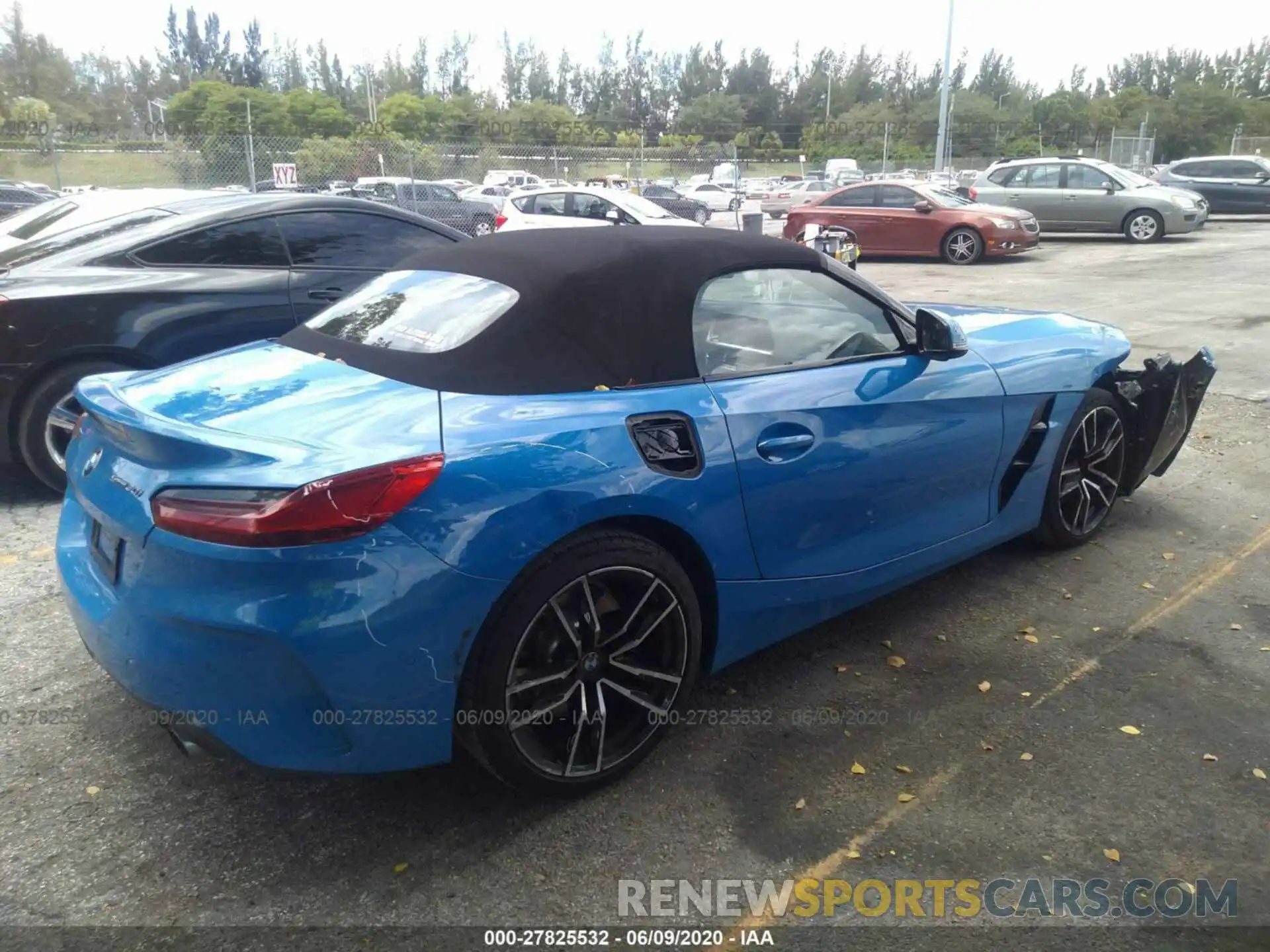 4 Photograph of a damaged car WBAHF3C54KWW15237 BMW Z4 2019