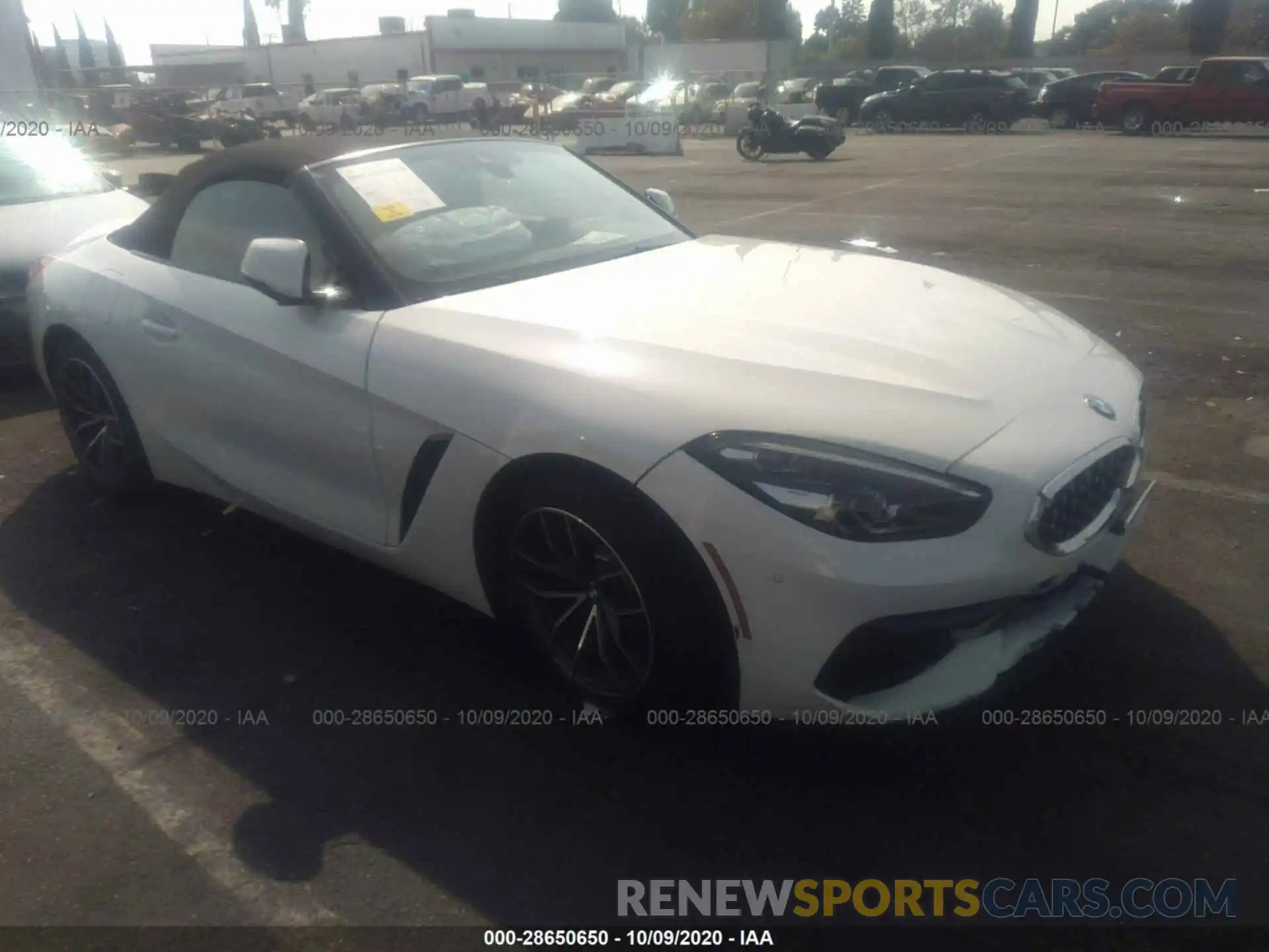 1 Photograph of a damaged car WBAHF3C56KWW40866 BMW Z4 2019