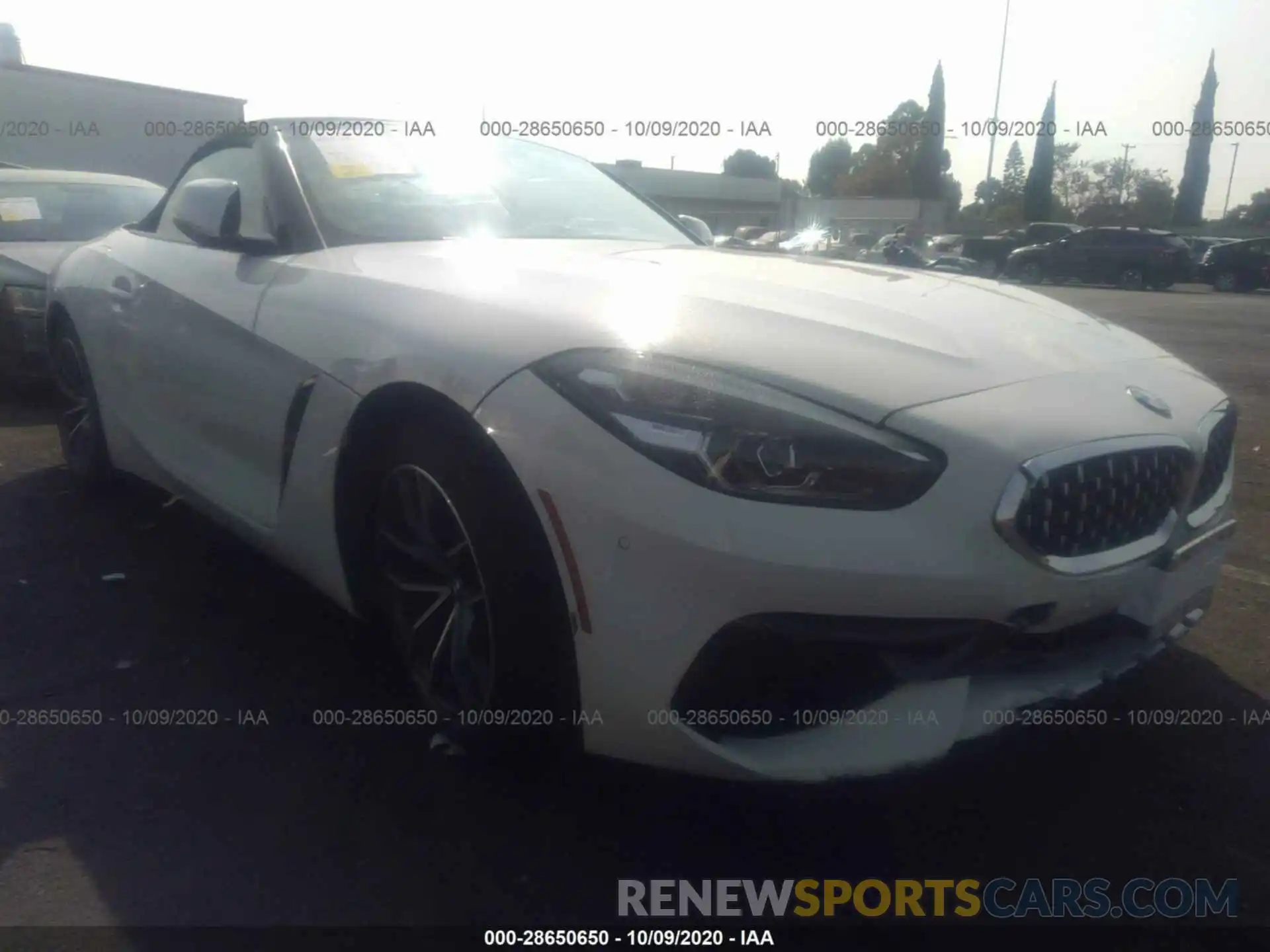 6 Photograph of a damaged car WBAHF3C56KWW40866 BMW Z4 2019