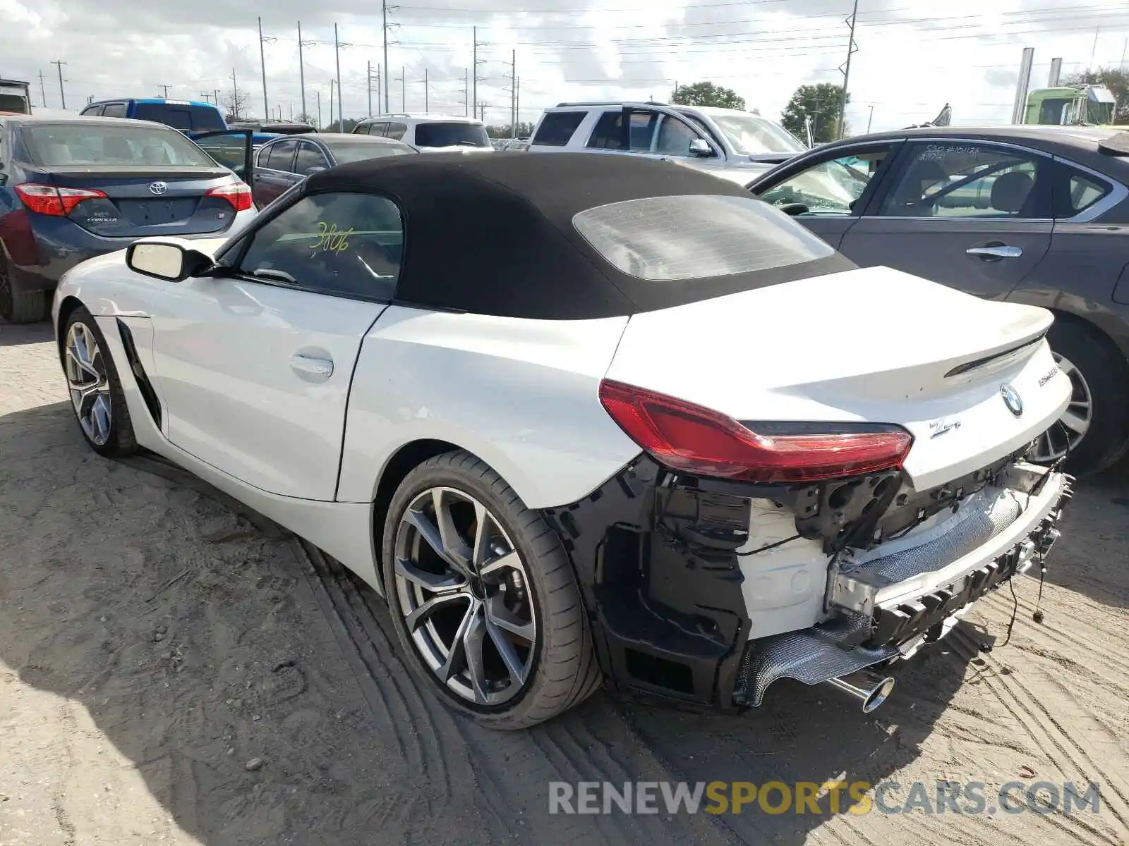 3 Photograph of a damaged car WBAHF3C58KWW37936 BMW Z4 2019