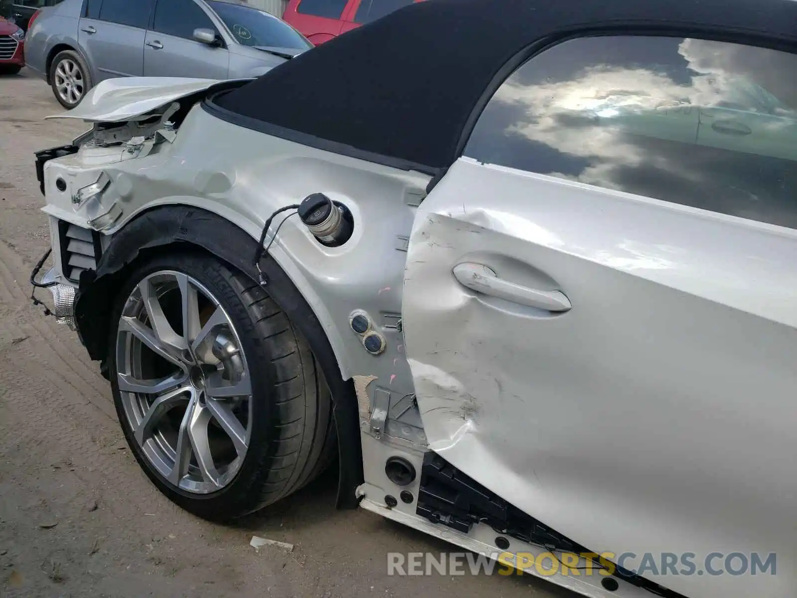 9 Photograph of a damaged car WBAHF3C58KWW37936 BMW Z4 2019