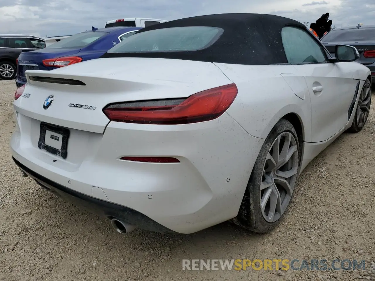 4 Photograph of a damaged car WBAHF3C58KWW46202 BMW Z4 2019