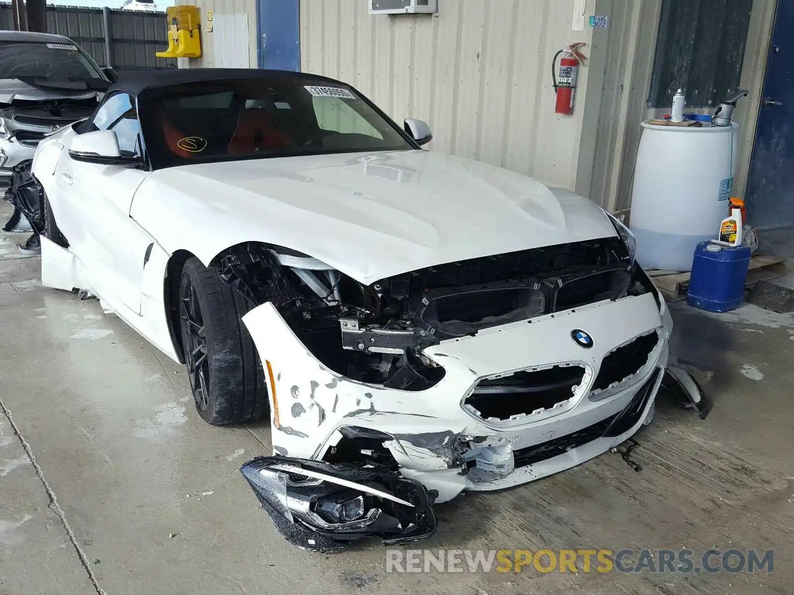 1 Photograph of a damaged car WBAHF3C59KWW46189 BMW Z4 2019
