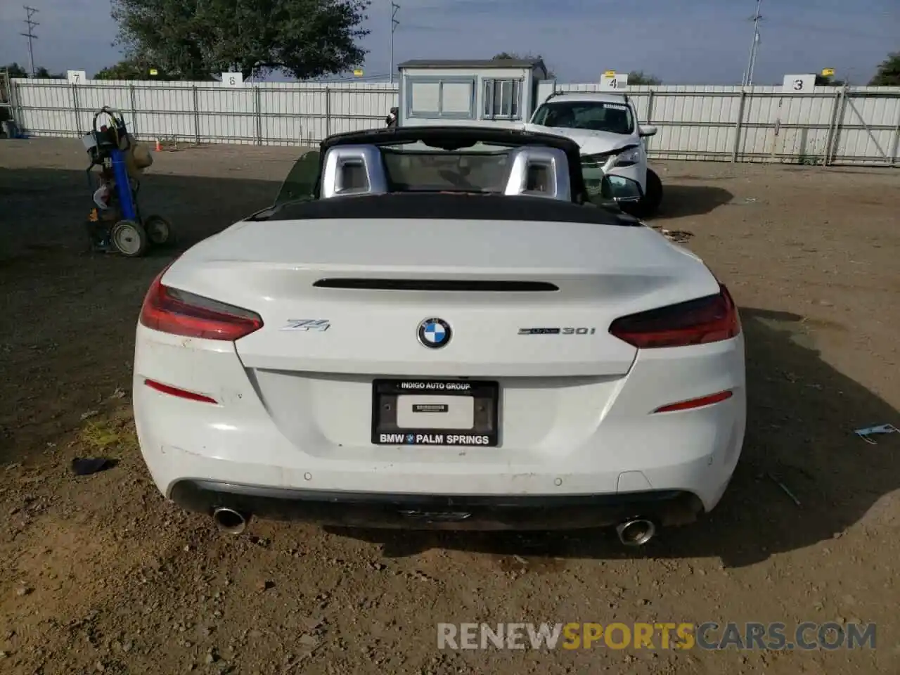 6 Photograph of a damaged car WBAHF3C00LWW78924 BMW Z4 2020