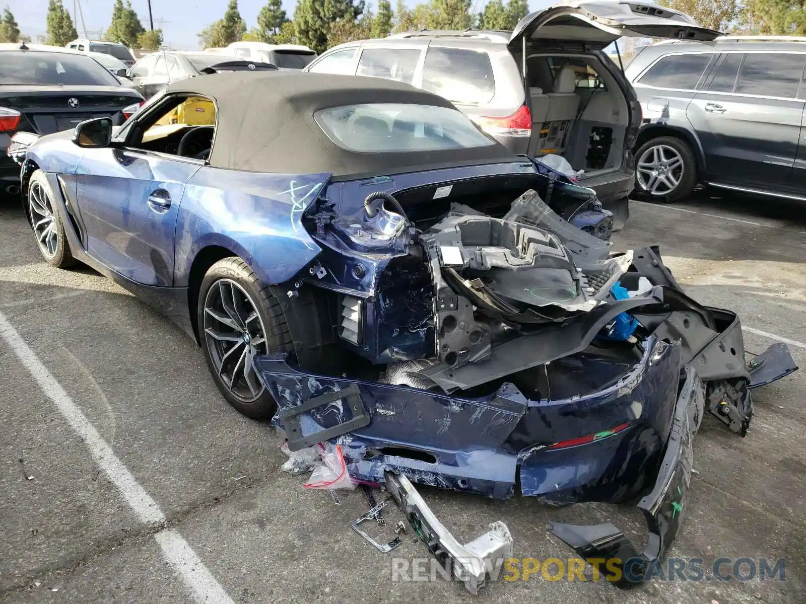 3 Фотография поврежденного автомобиля WBAHF3C01LWW67379 BMW Z4 2020