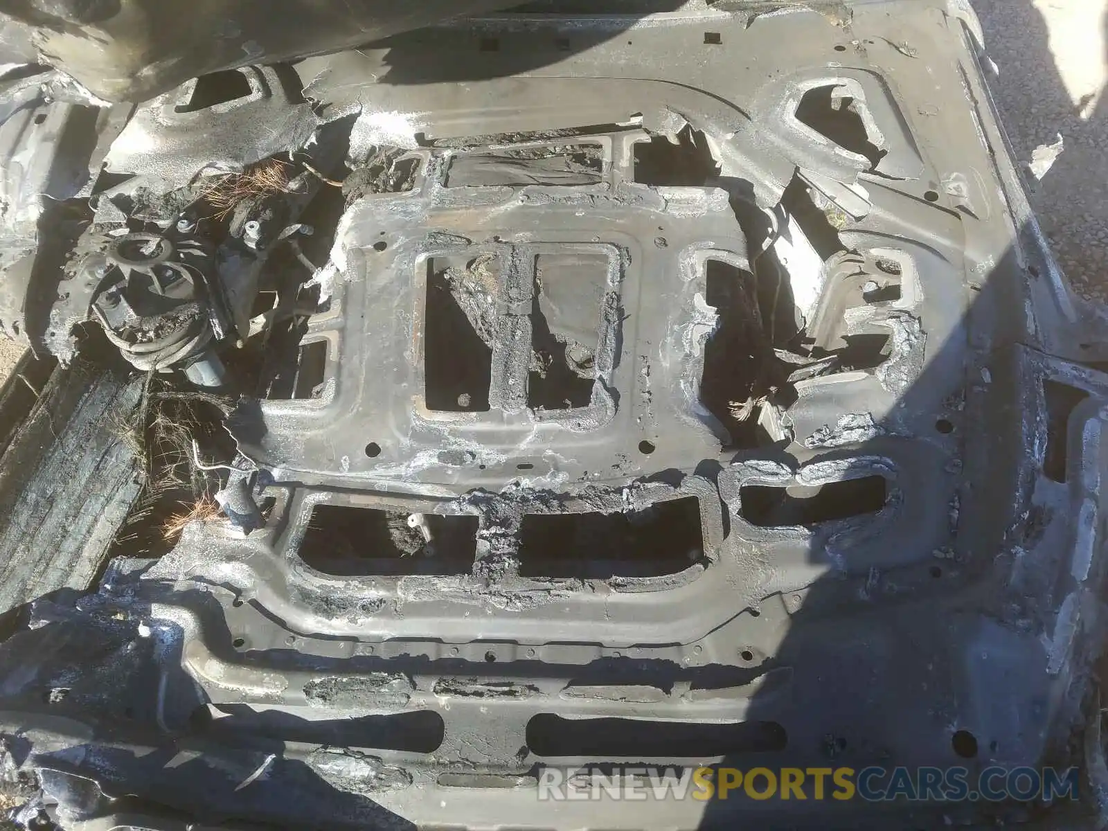 7 Photograph of a damaged car WBAHF3C01LWW83808 BMW Z4 2020