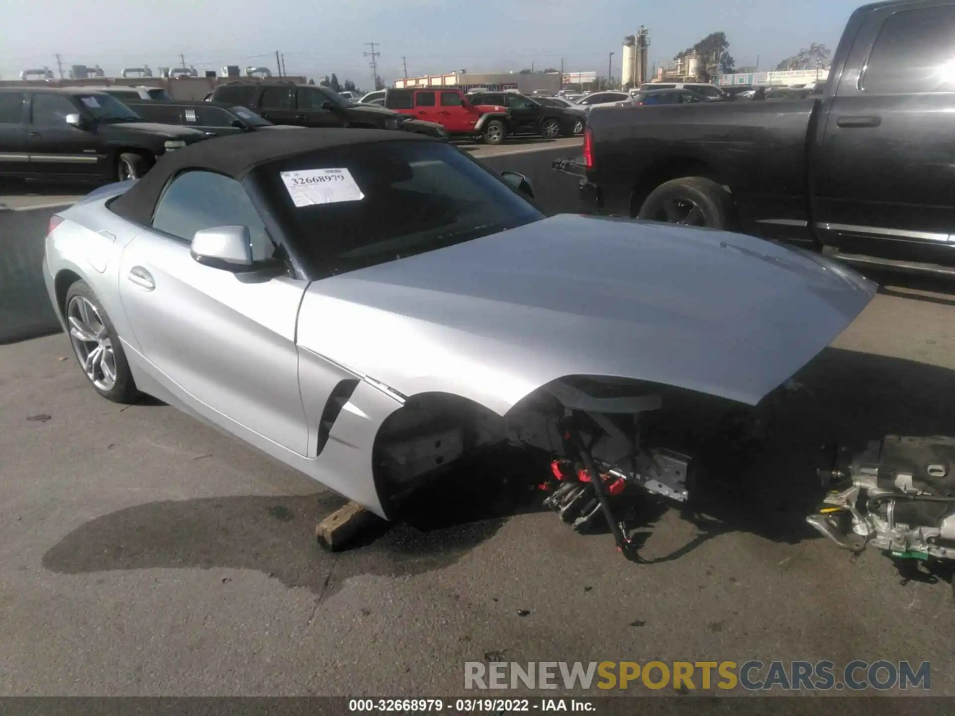 1 Photograph of a damaged car WBAHF3C02LWW79119 BMW Z4 2020