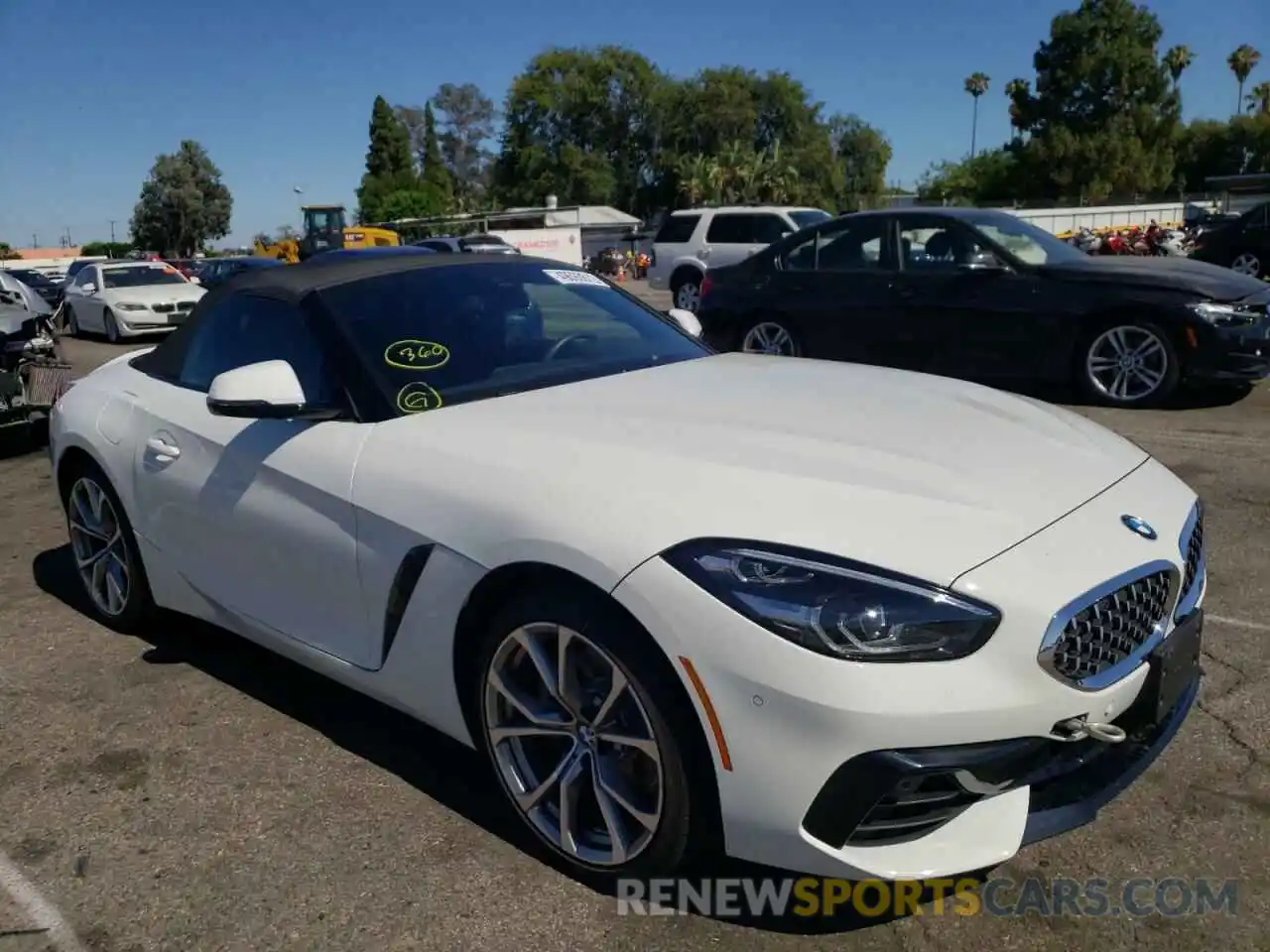 1 Photograph of a damaged car WBAHF3C04LWW73385 BMW Z4 2020