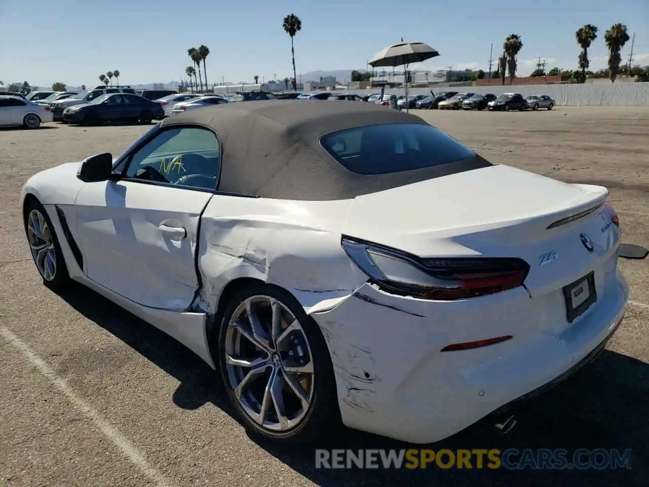 3 Photograph of a damaged car WBAHF3C04LWW73385 BMW Z4 2020