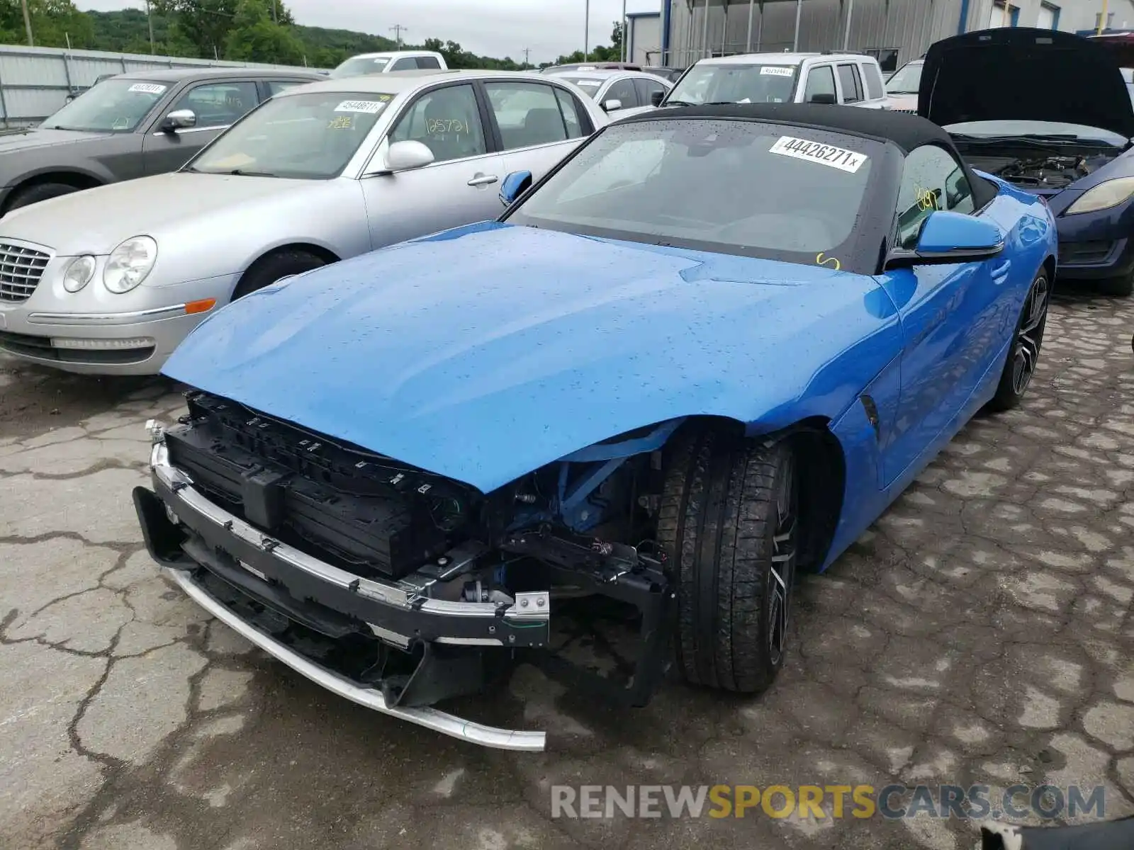 2 Photograph of a damaged car WBAHF3C05LWW60323 BMW Z4 2020