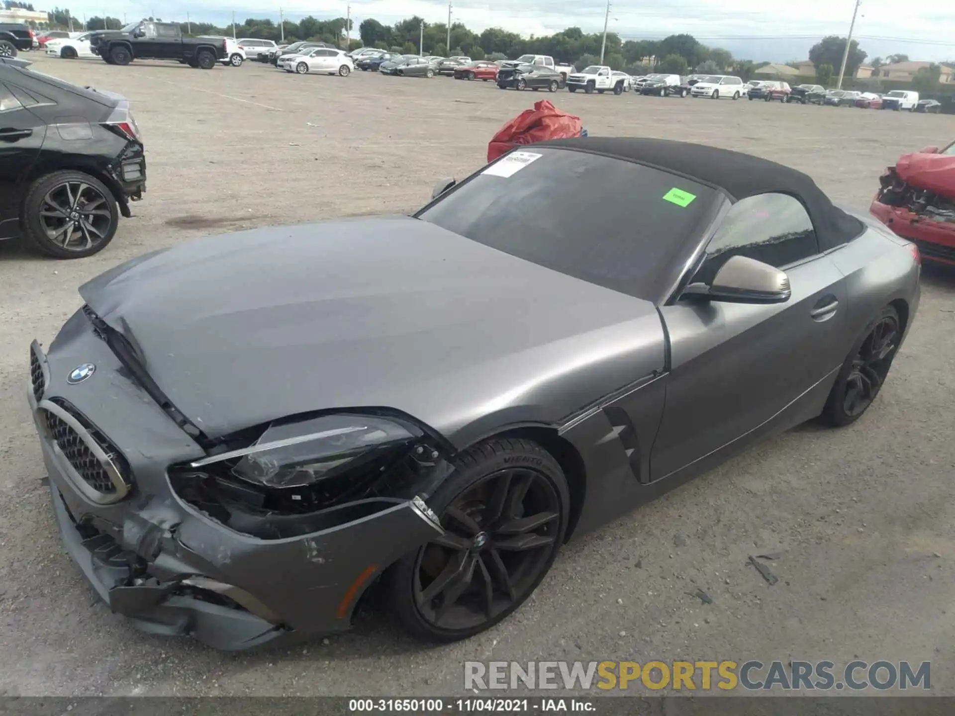 2 Photograph of a damaged car WBAHF9C01LWW35180 BMW Z4 2020