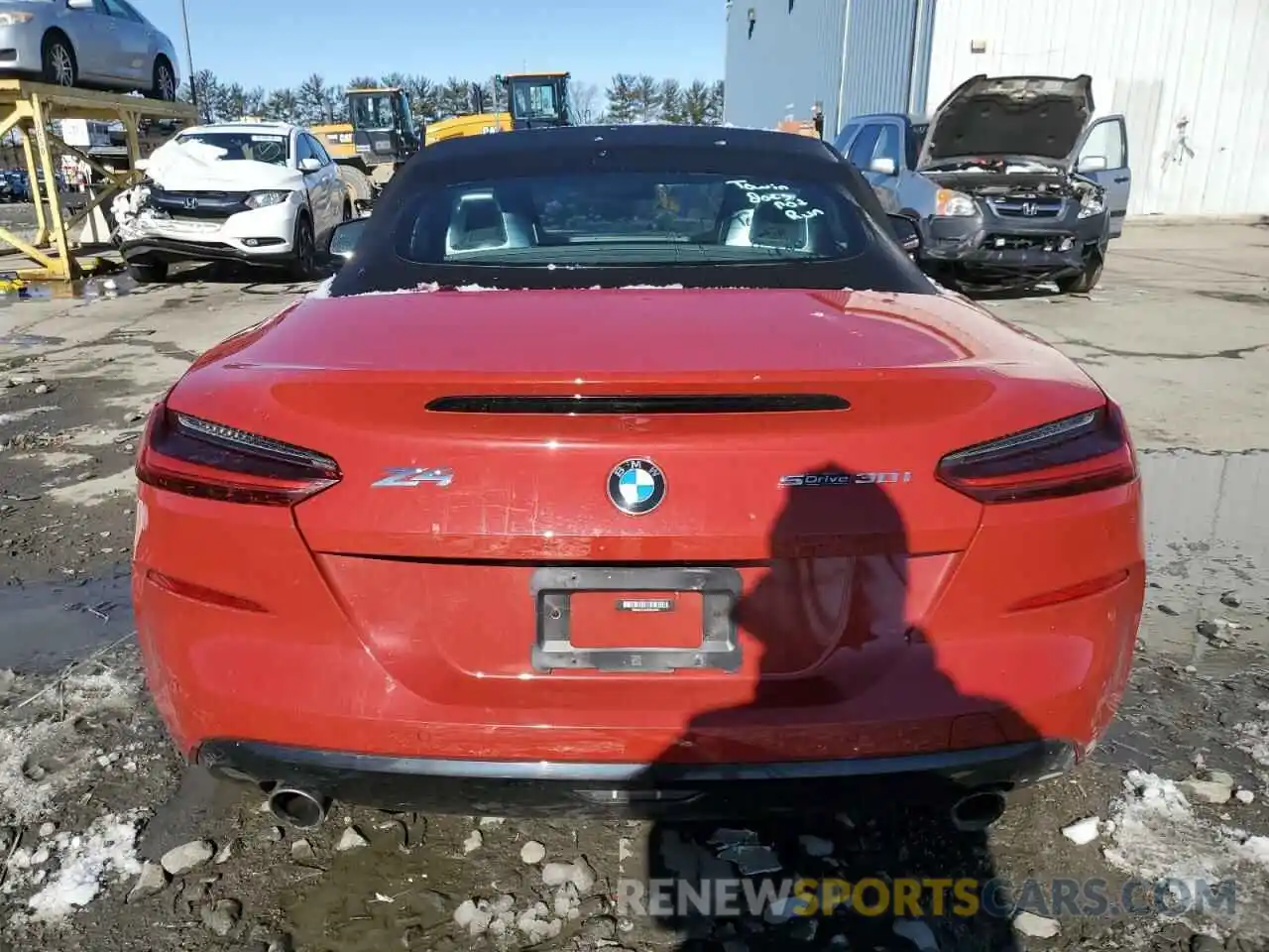 6 Photograph of a damaged car WBAHF3C05MWX36897 BMW Z4 2021