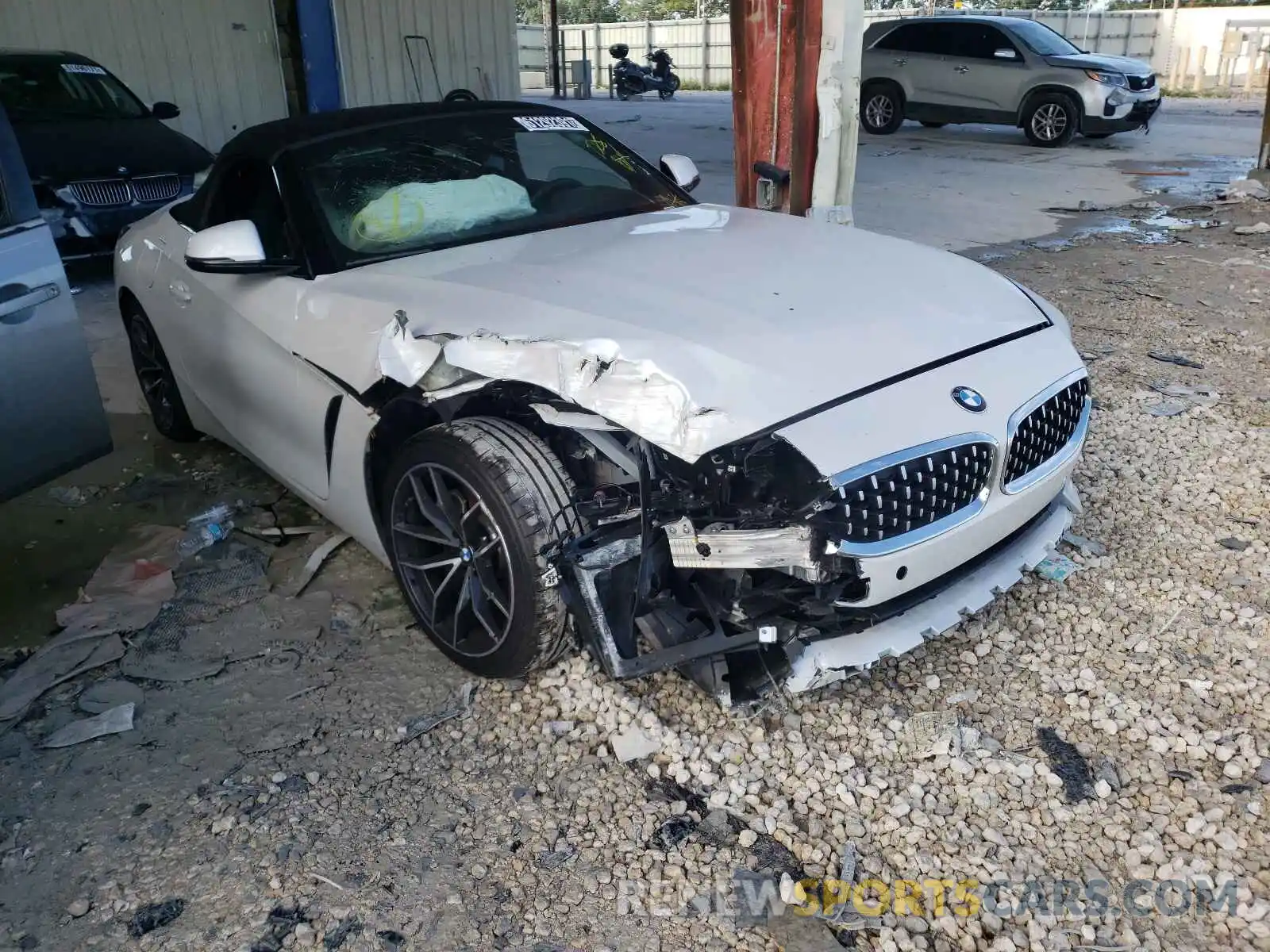 1 Photograph of a damaged car WBAHF3C08MWX25750 BMW Z4 2021