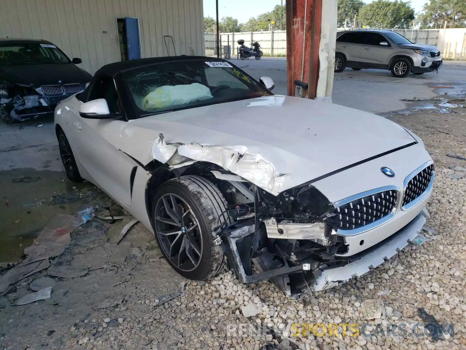 9 Photograph of a damaged car WBAHF3C08MWX25750 BMW Z4 2021