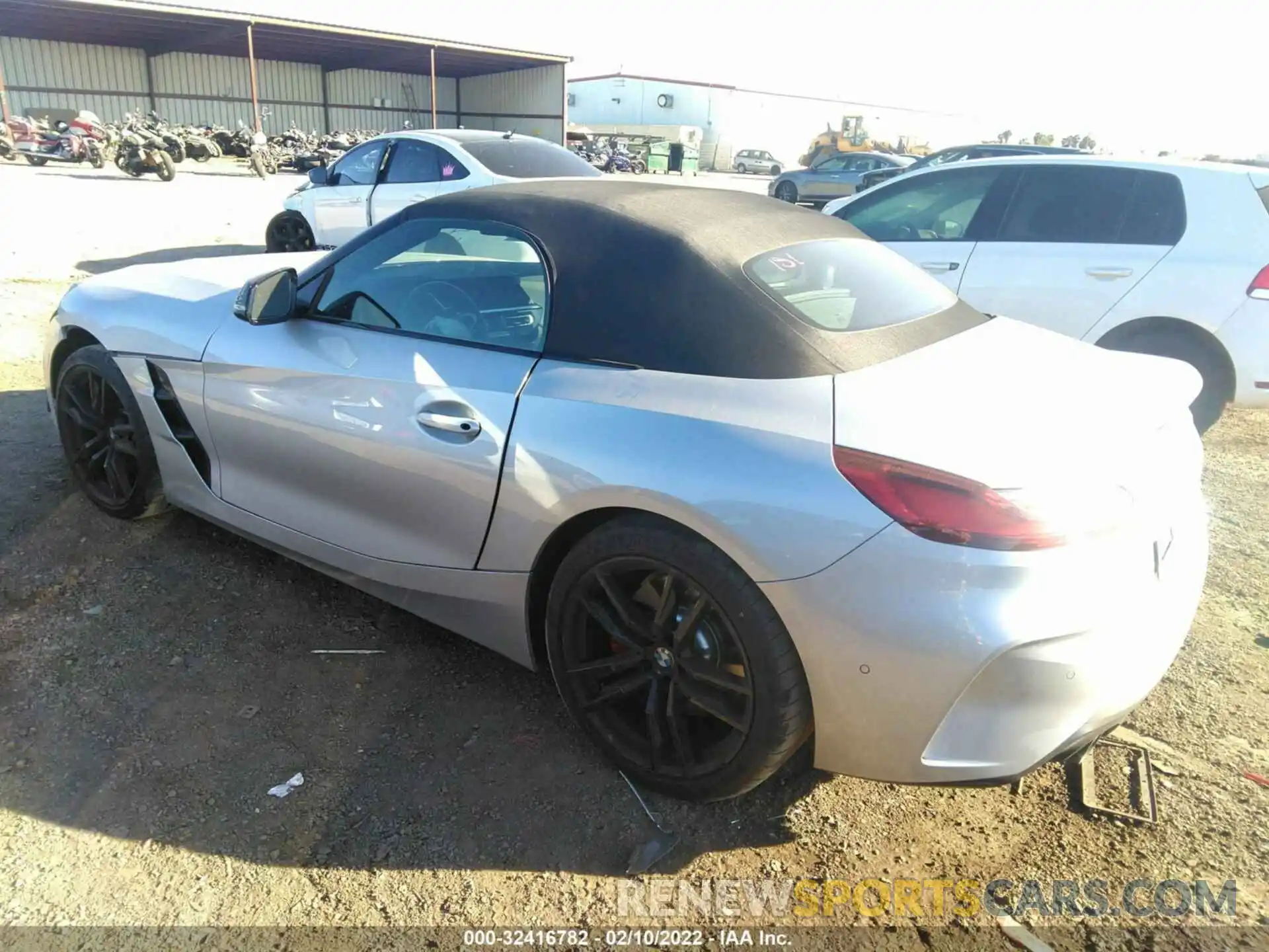 3 Photograph of a damaged car WBAHF3C06NWX45481 BMW Z4 2022