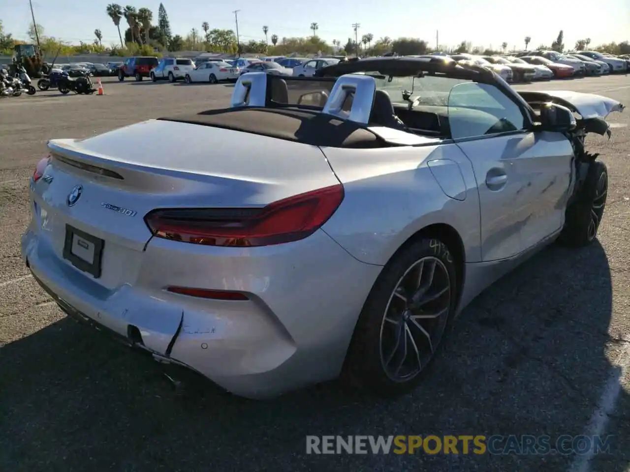 4 Photograph of a damaged car WBAHF3C08NWX42338 BMW Z4 2022