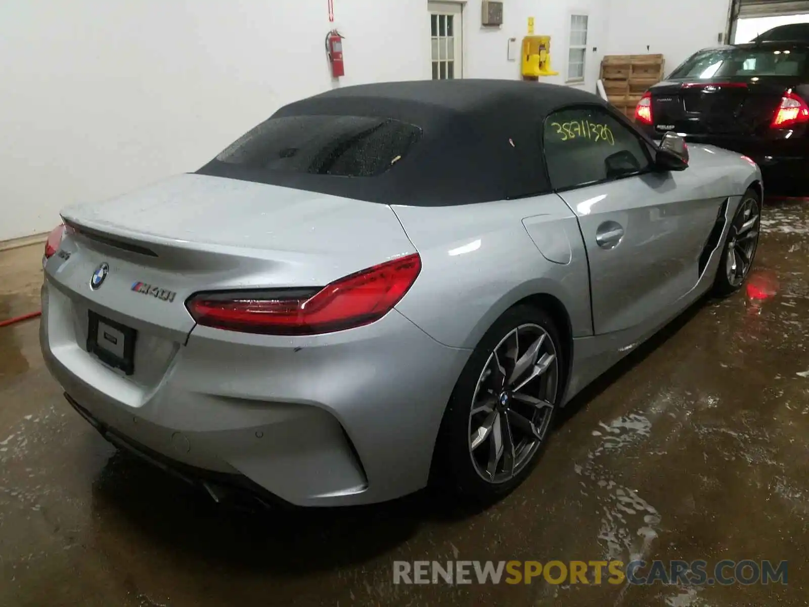 4 Photograph of a damaged car WBAHF9C02LWW46723 BMW Z4 M40I 2020