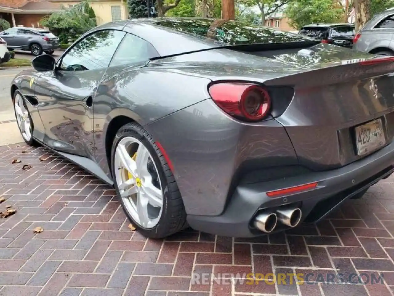 3 Photograph of a damaged car ZFF89FPA7K0241164 FERRARI ALL MODELS 2019