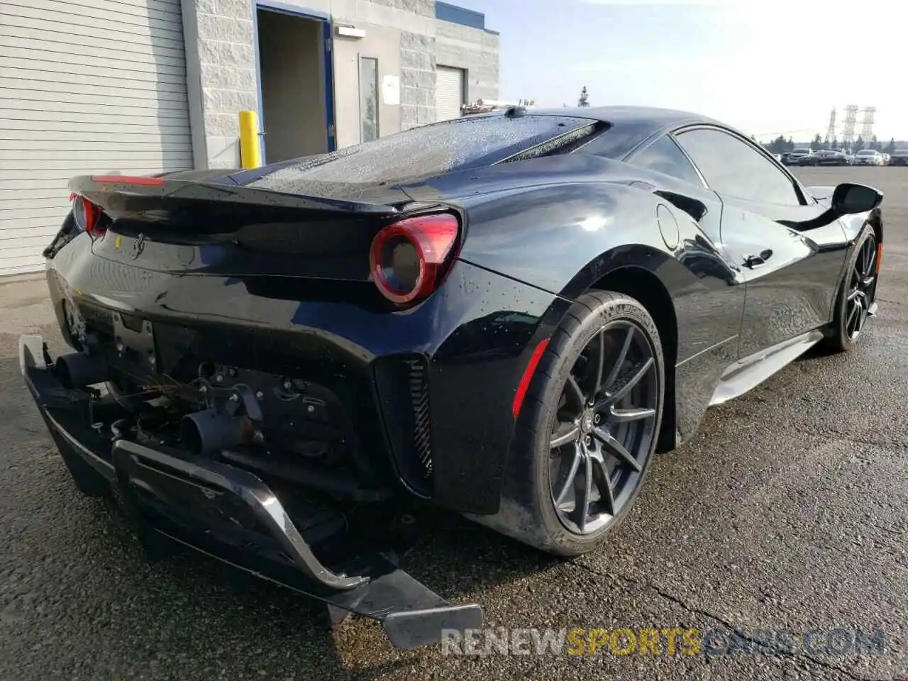 4 Photograph of a damaged car ZFF90HLA1K0245971 FERRARI ALL MODELS 2019