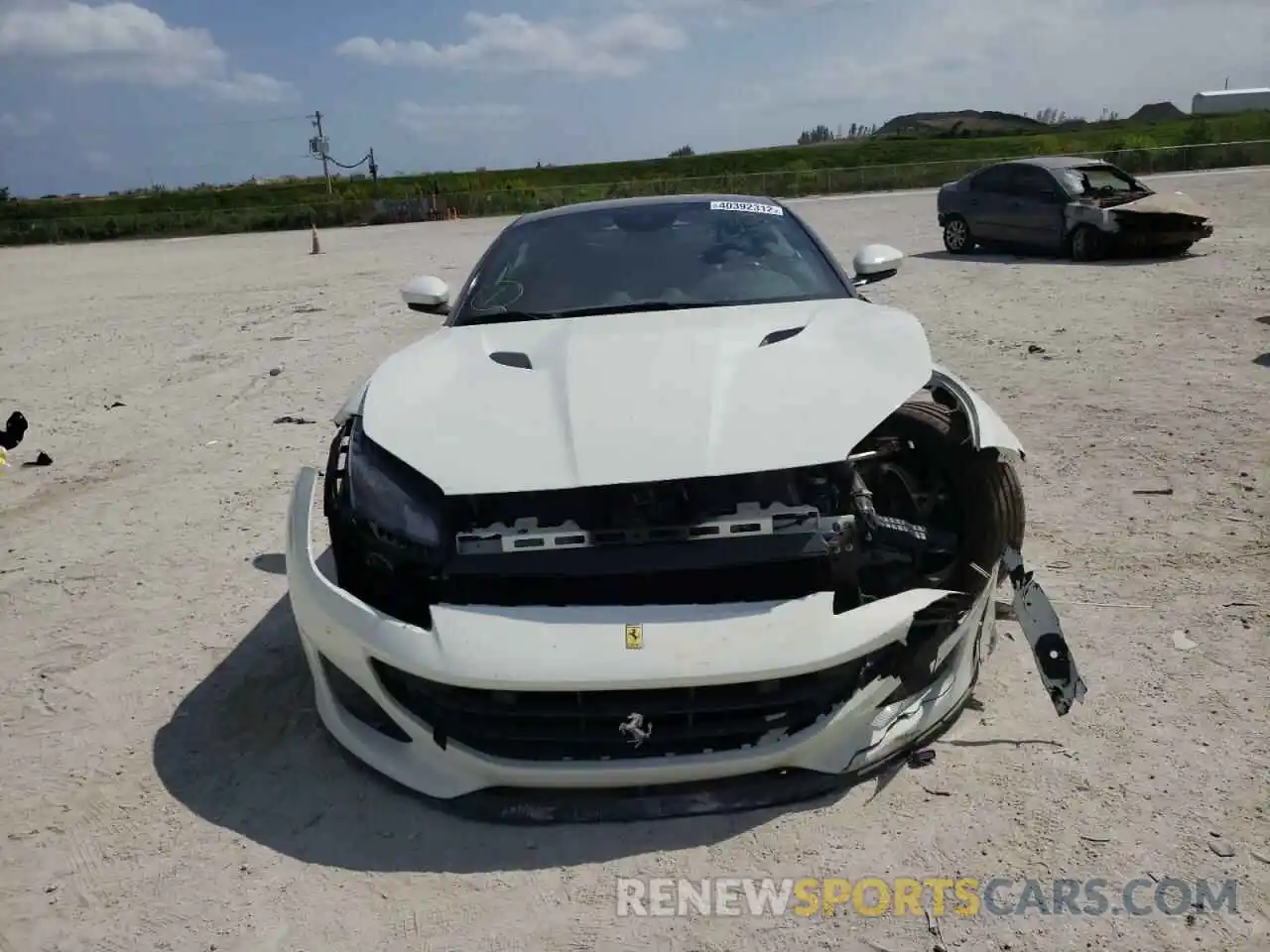 9 Photograph of a damaged car ZFF89FPA8L0258637 FERRARI ALL MODELS 2020