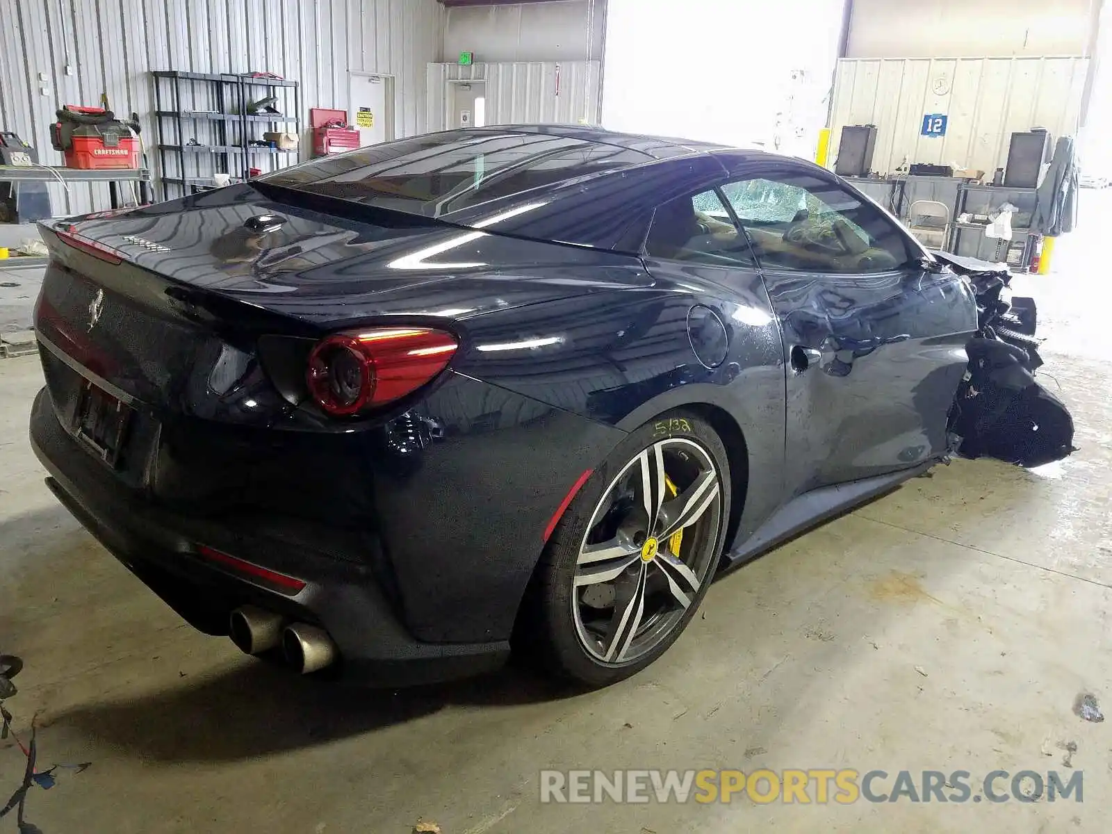 4 Photograph of a damaged car ZFF89FPA3K0240111 FERRARI PORTOFINO 2019