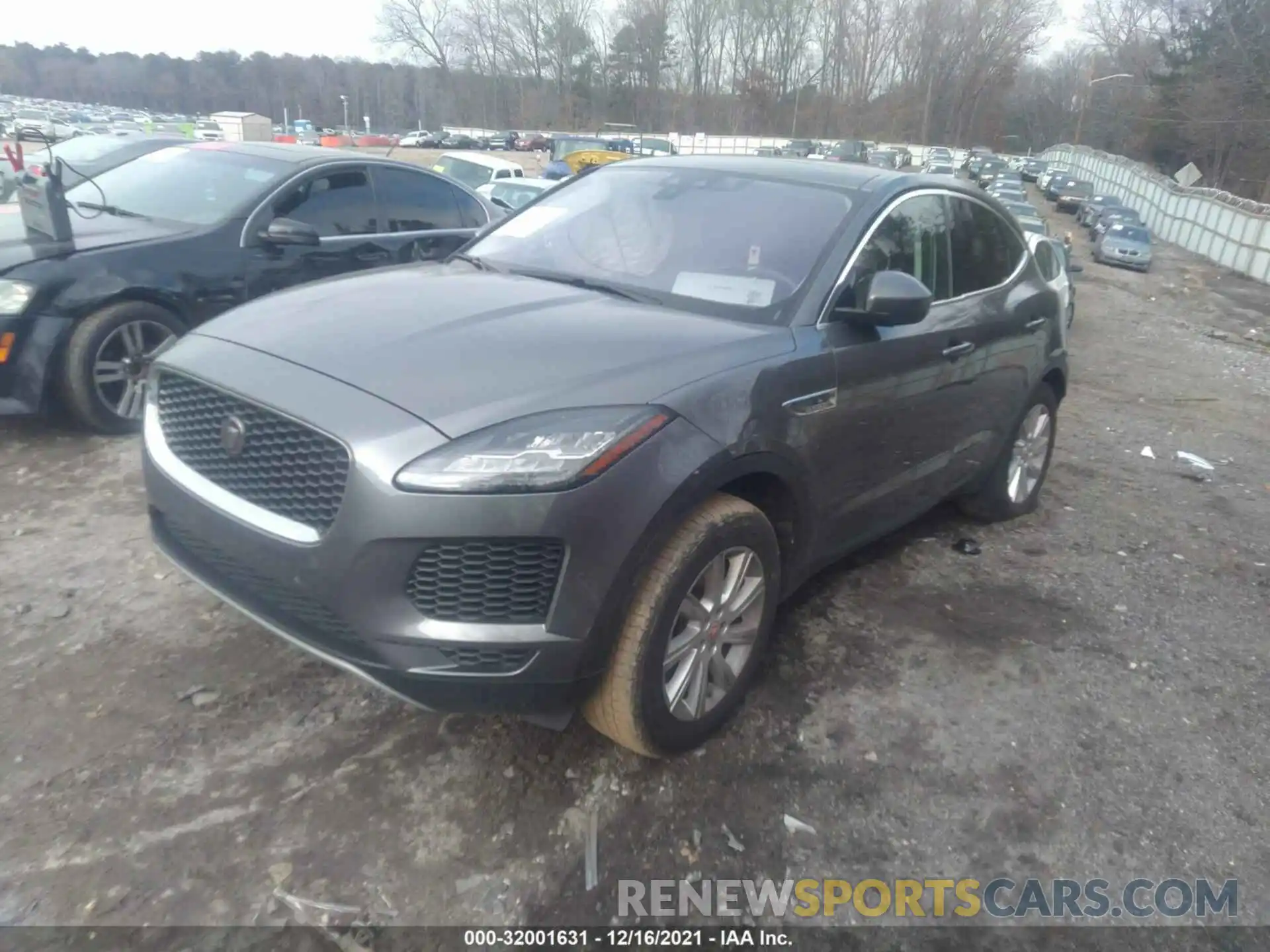 2 Фотография поврежденного автомобиля SADFJ2FX0K1Z63876 JAGUAR E-PACE 2019