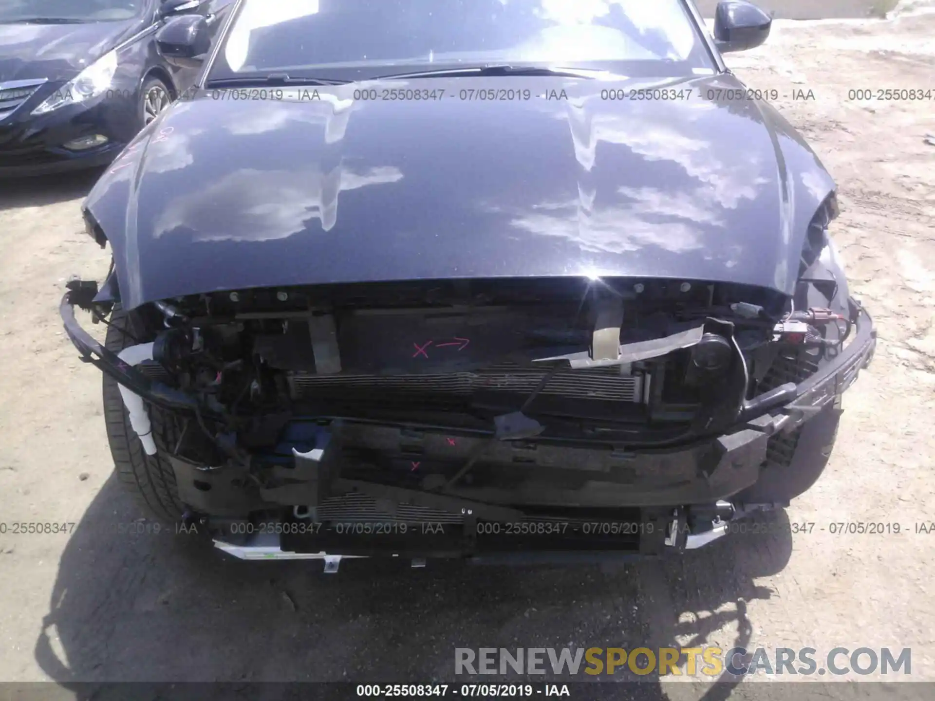 6 Photograph of a damaged car SADFJ2FX2K1Z39630 JAGUAR E-PACE 2019