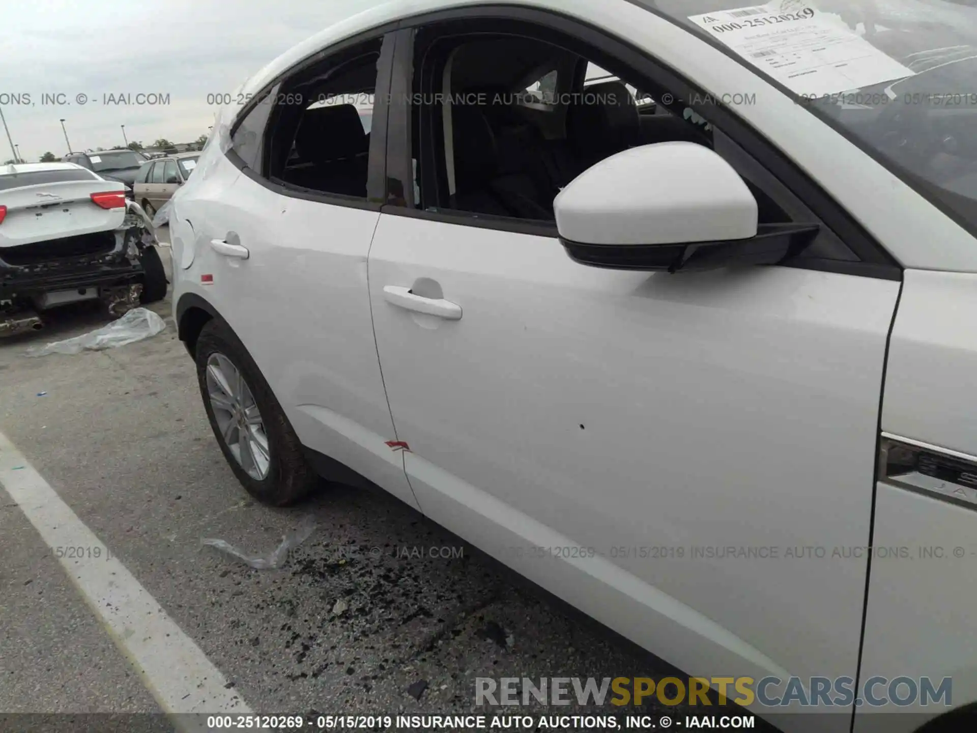 6 Photograph of a damaged car SADFJ2FX6K1Z42465 JAGUAR E-PACE 2019