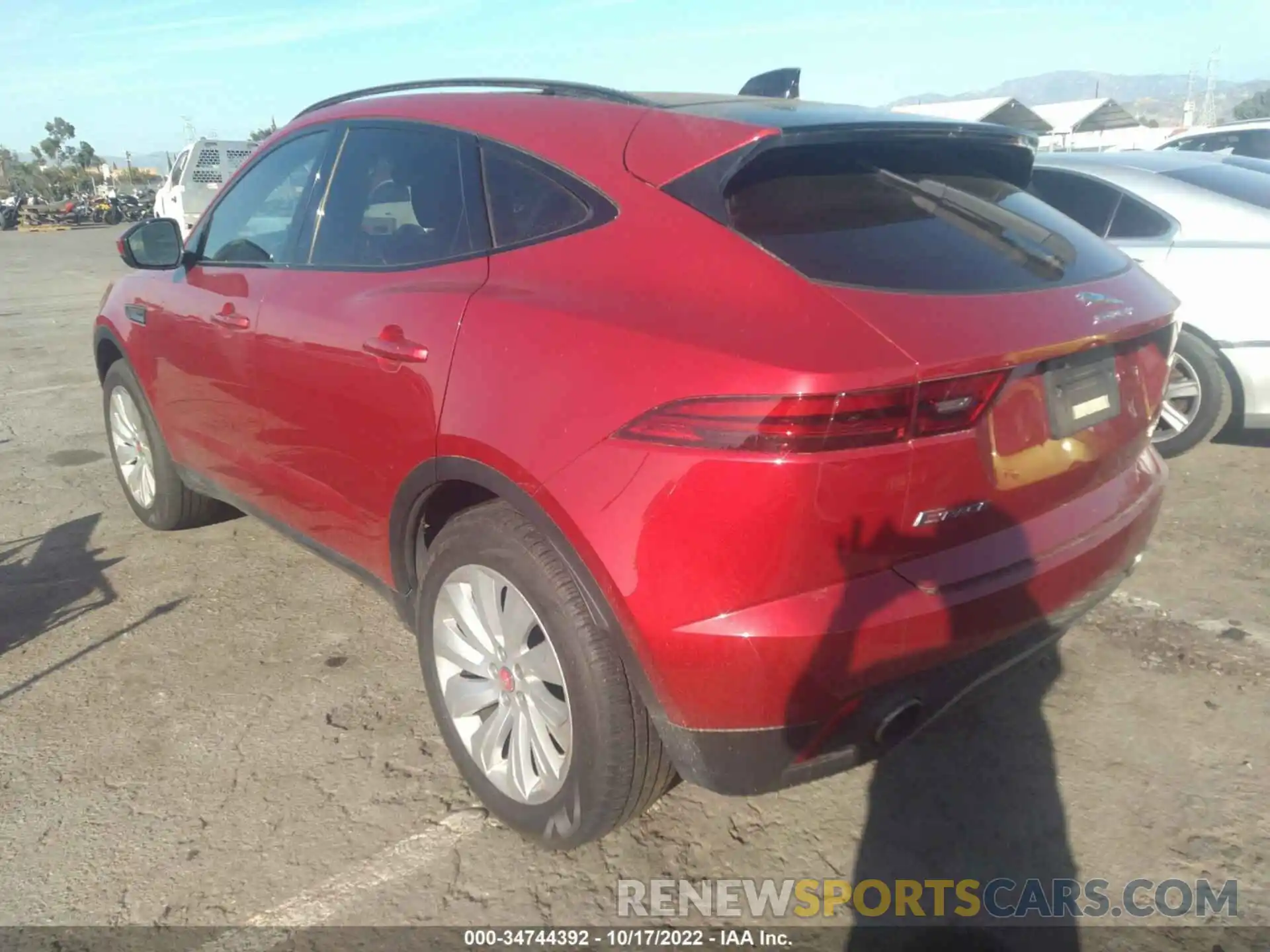 3 Photograph of a damaged car SADFJ2FX7K1Z63096 JAGUAR E-PACE 2019