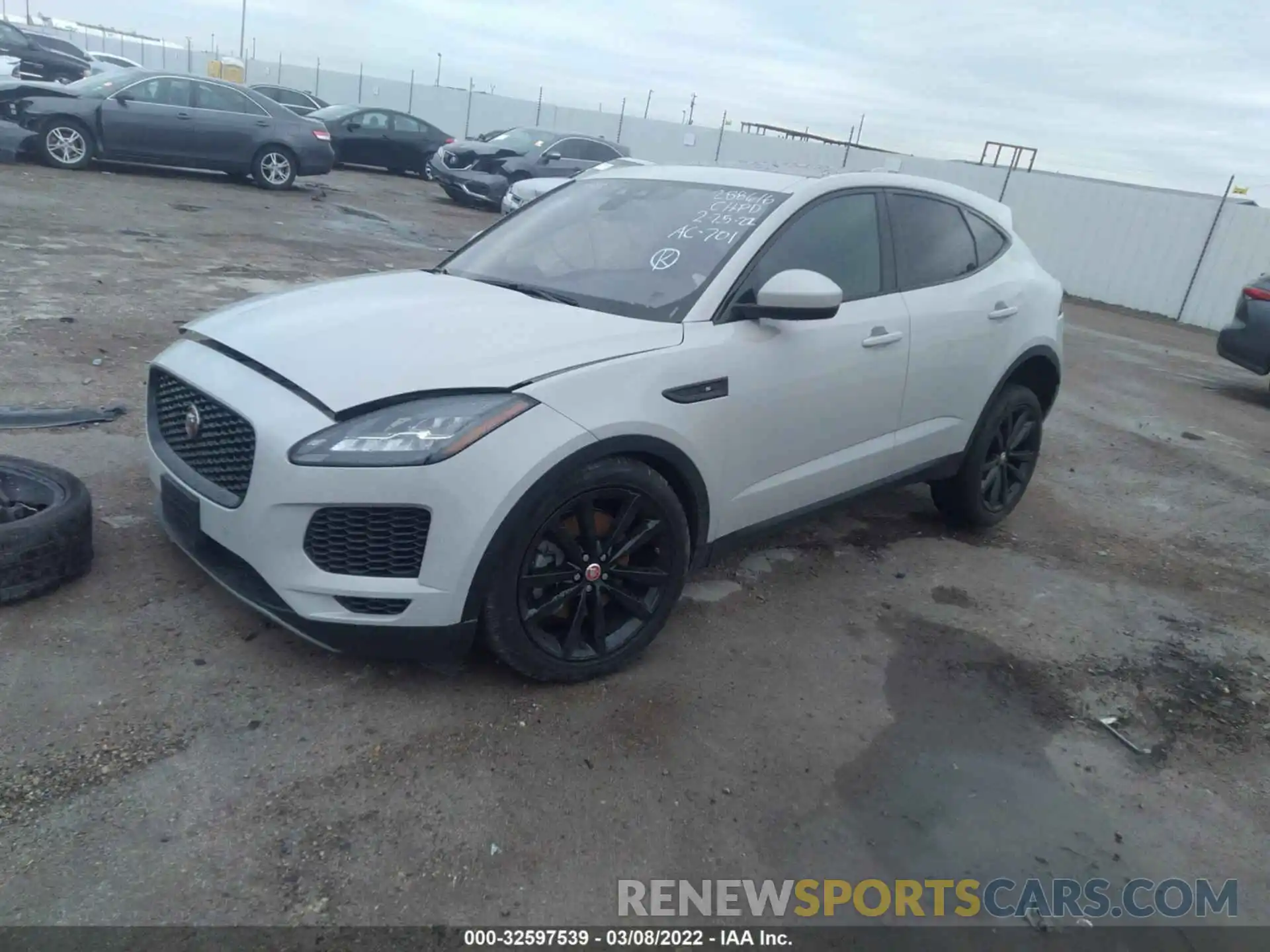 2 Фотография поврежденного автомобиля SADFJ2FX9K1Z36384 JAGUAR E-PACE 2019