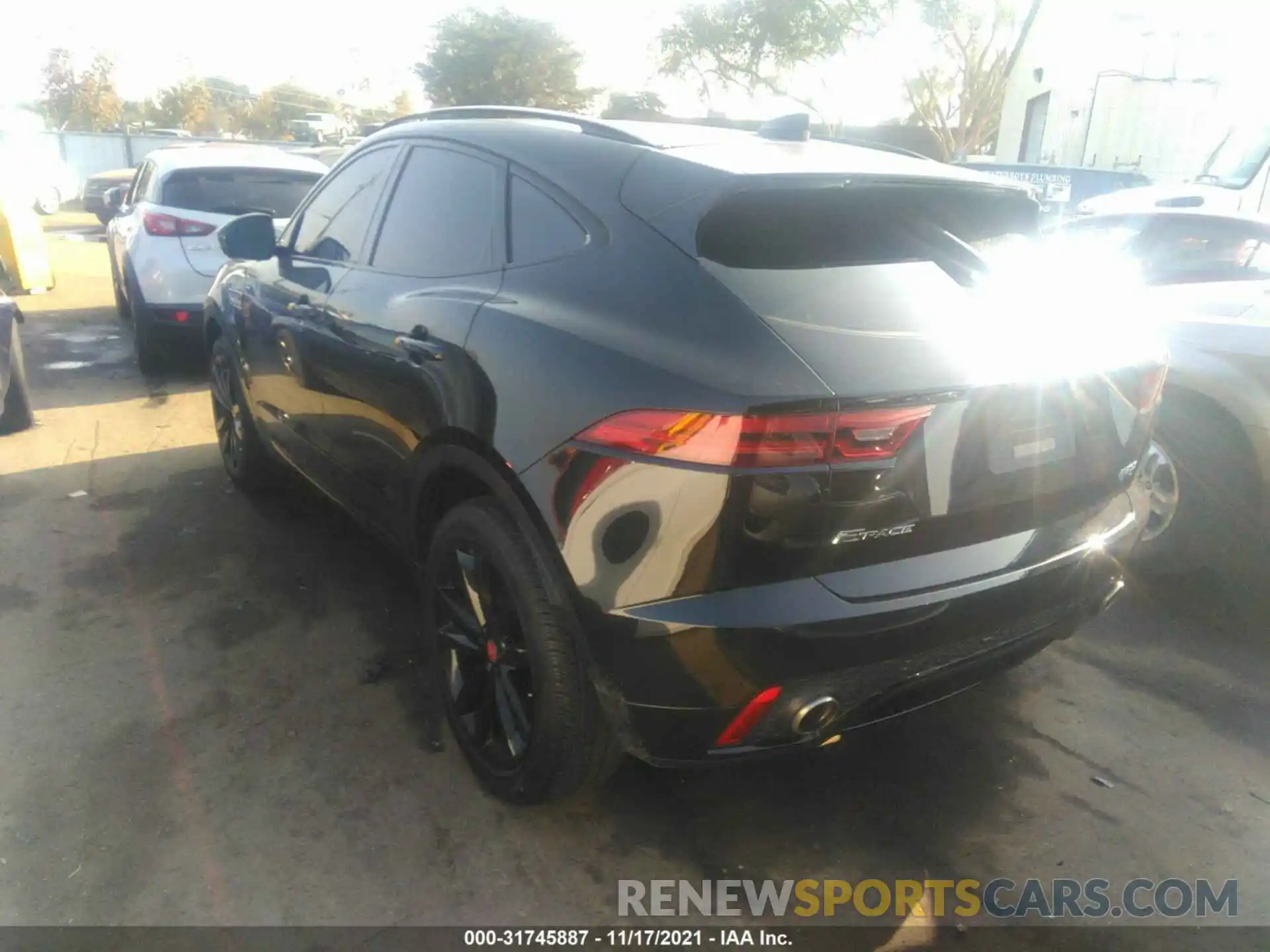 3 Photograph of a damaged car SADFL2GX0K1Z36606 JAGUAR E-PACE 2019