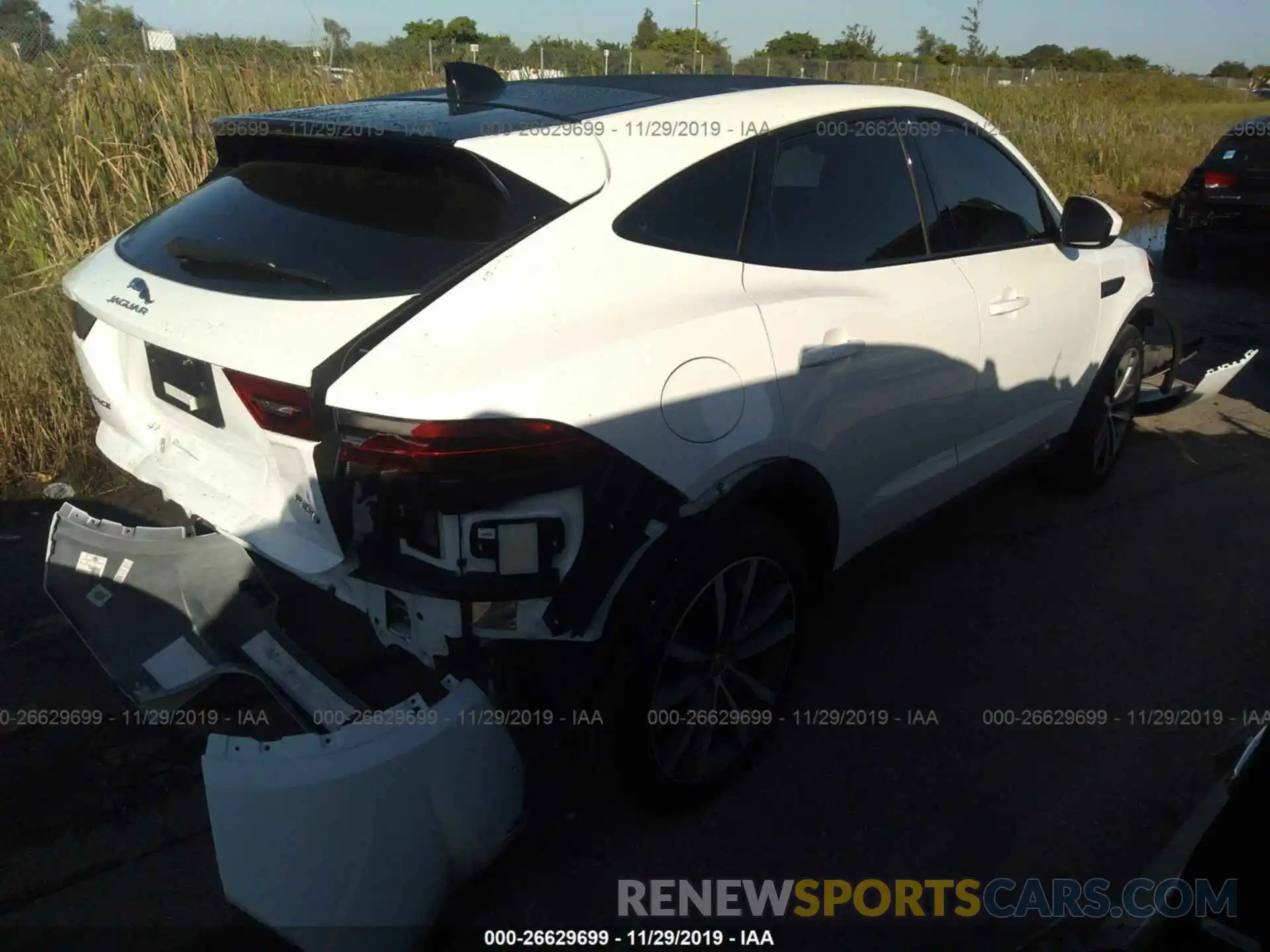 4 Photograph of a damaged car SADFP2FX0K1Z66906 JAGUAR E-PACE 2019